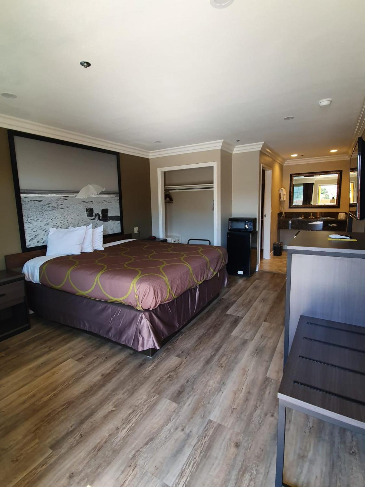 King Room - Disability Access - Photo 1