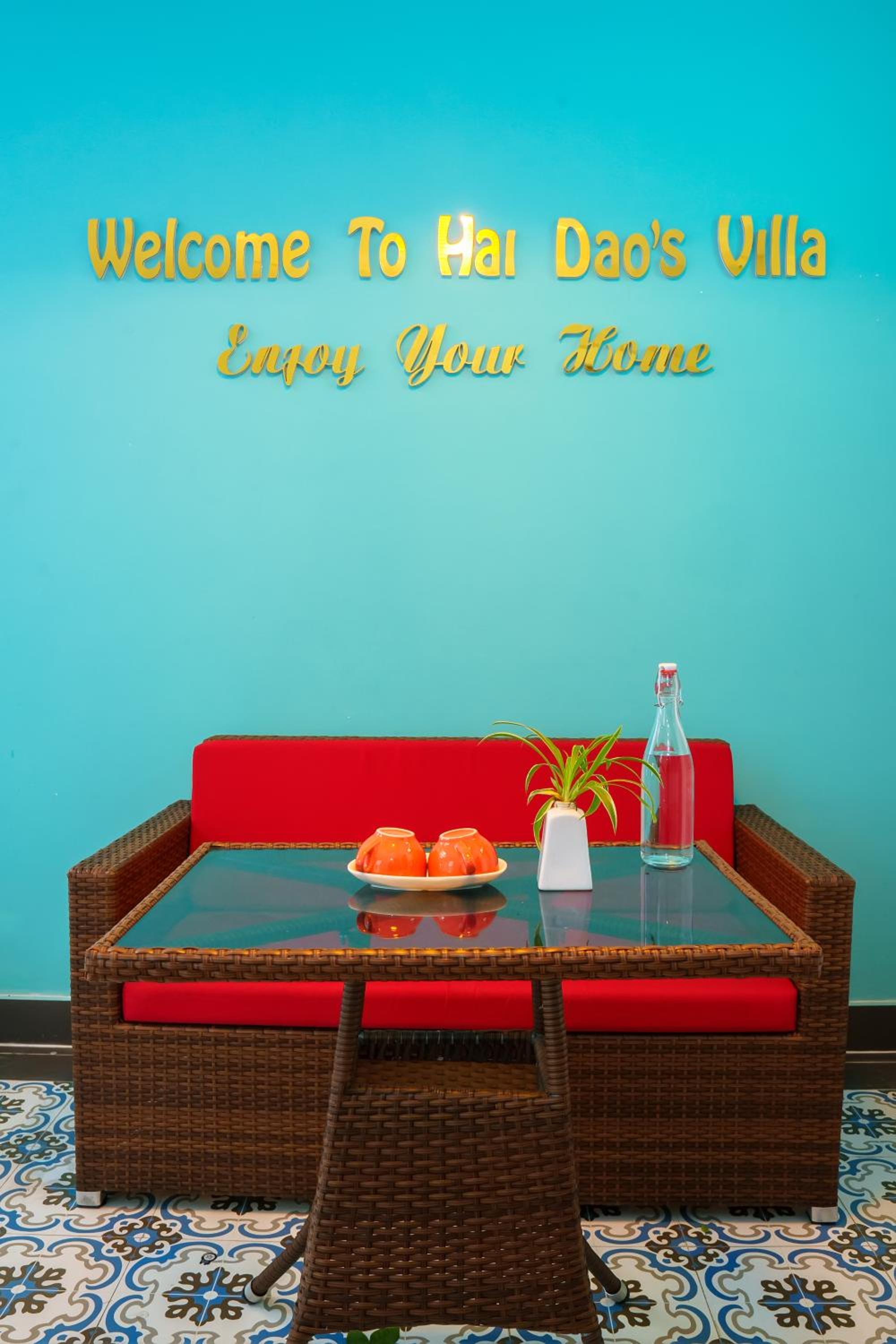 Deluxe Double Room with Balcony - Photo 8