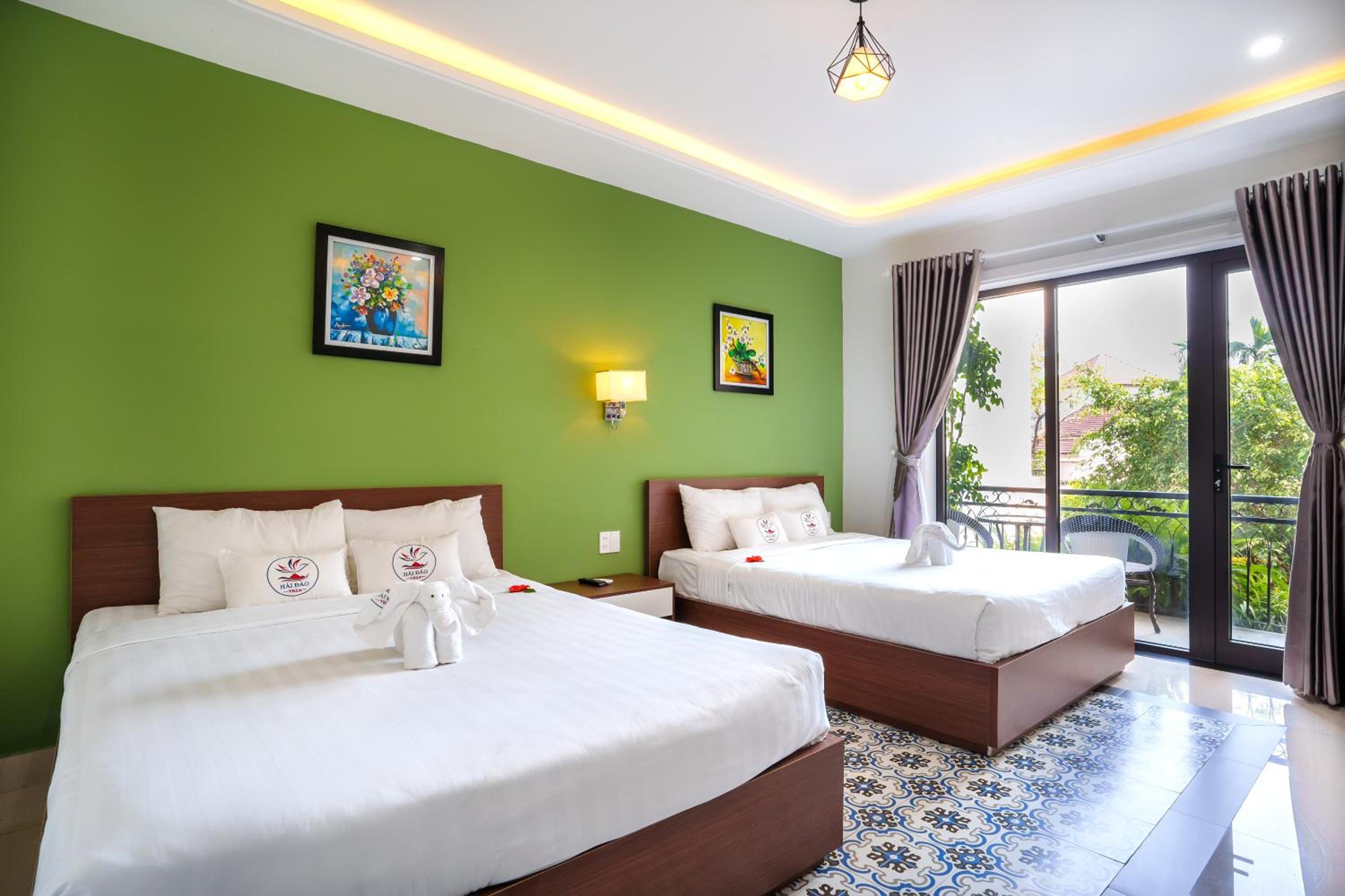 Family Room with Balcony - Photo 8