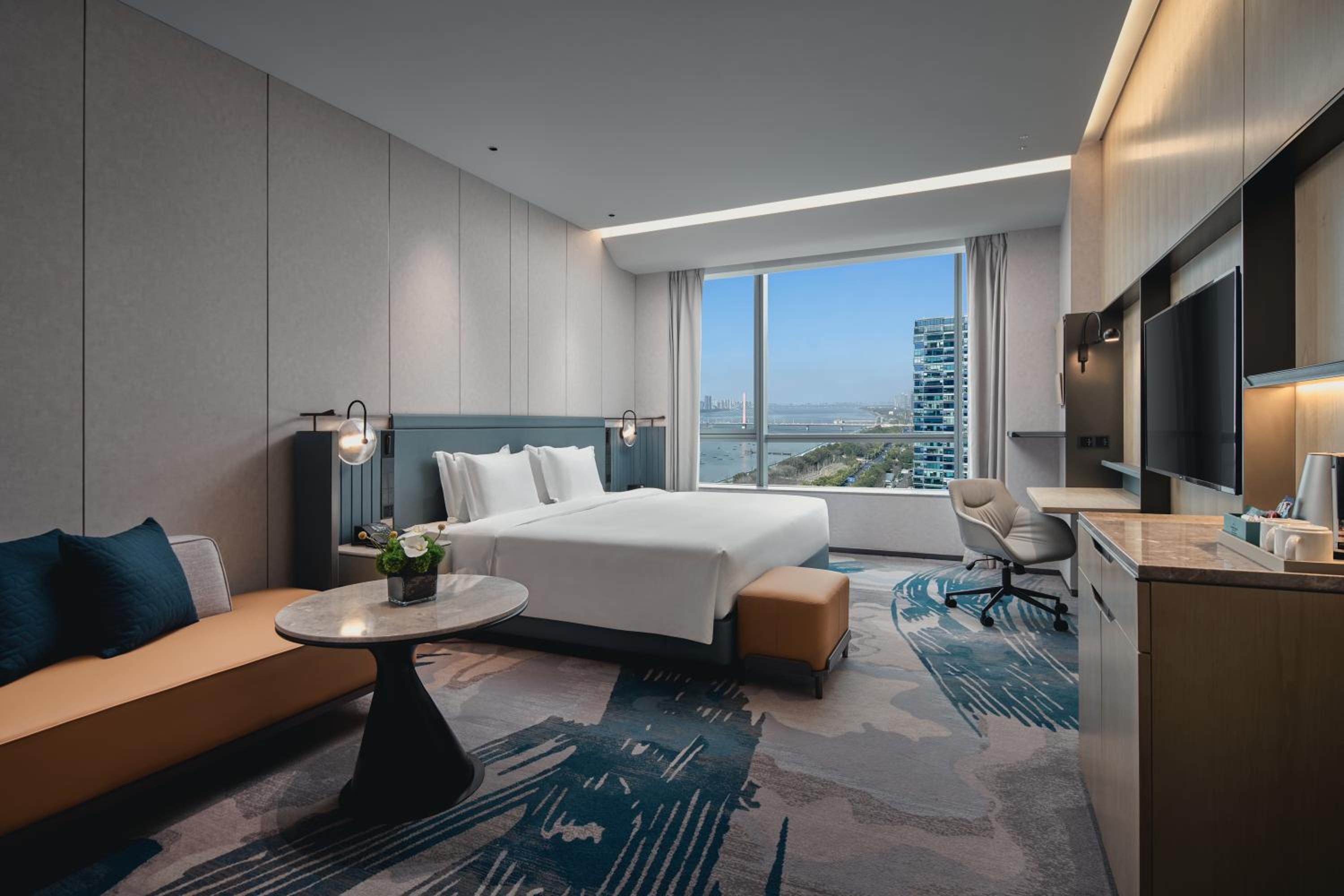 Standard King Room with Qianjiang CBD View photo 1