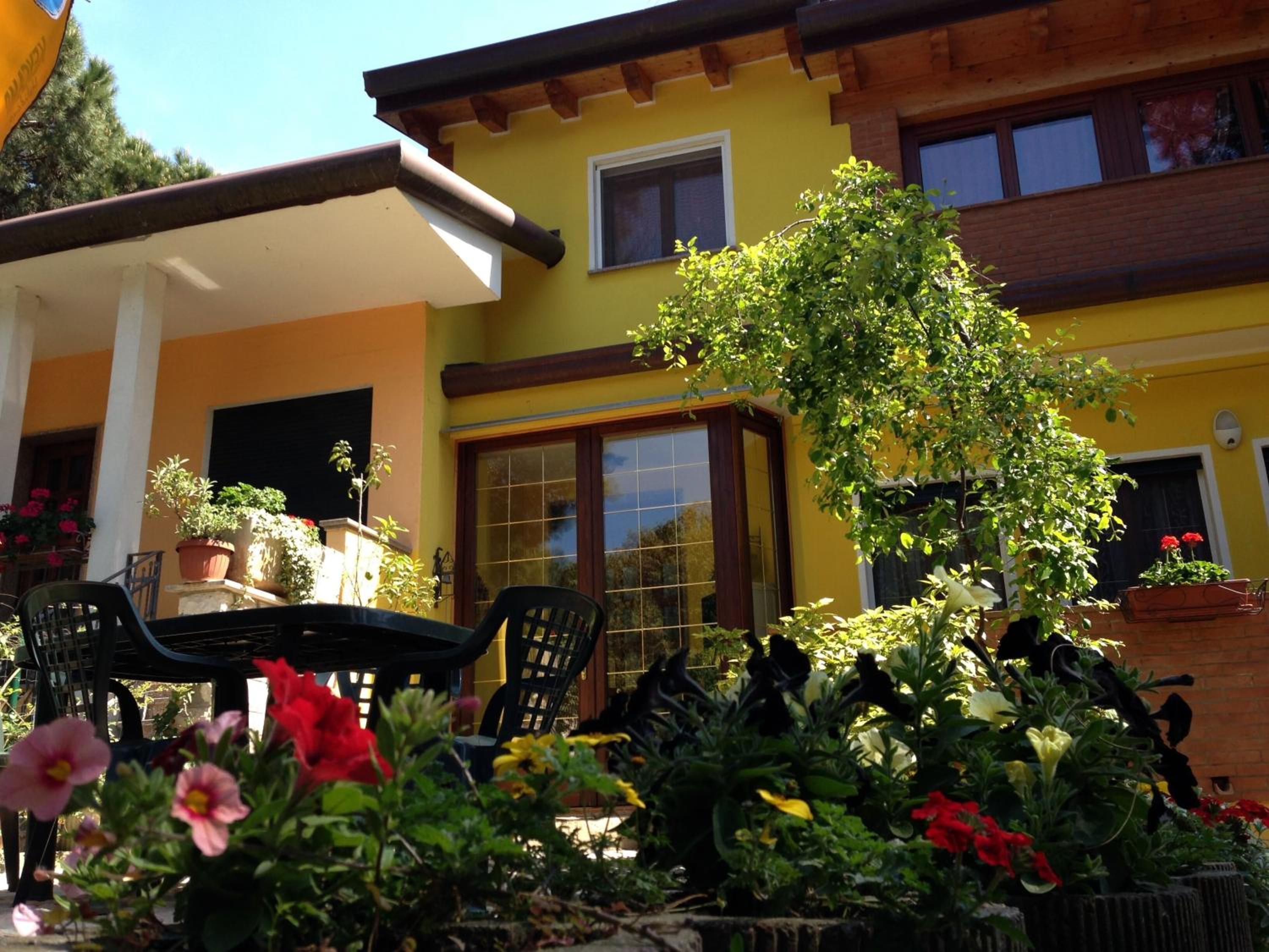 Villa photo 2
