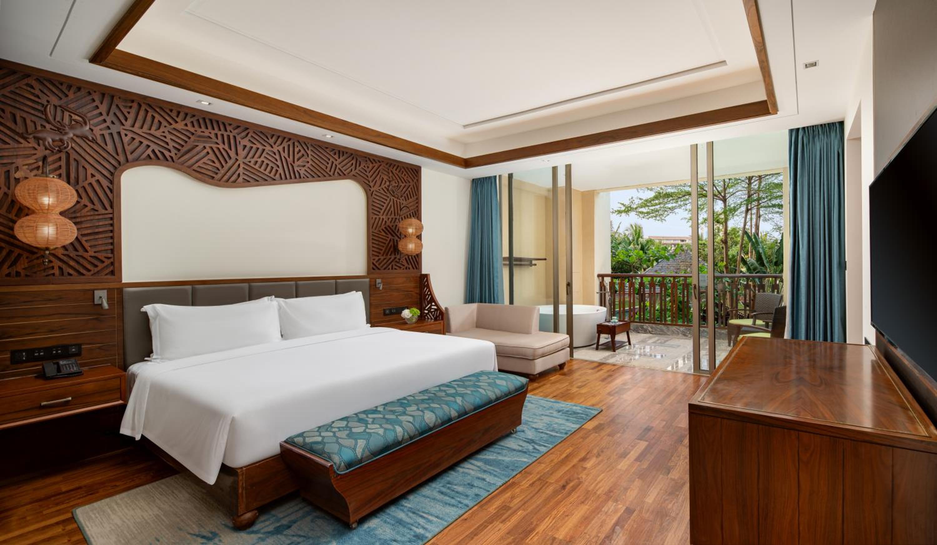 Fairmont Gold Room, Lounge Access, 1 King Bed Garden View photo 1