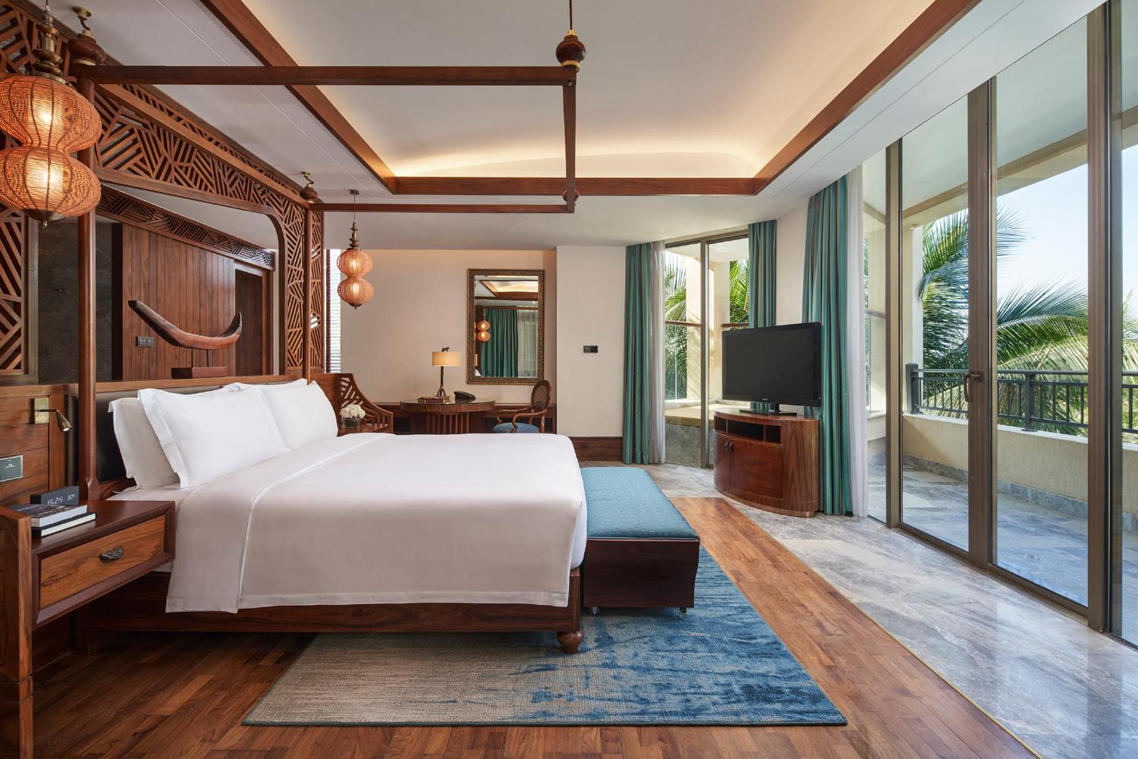 Fairmont King，1 King Size Bed Garden View - Photo 3