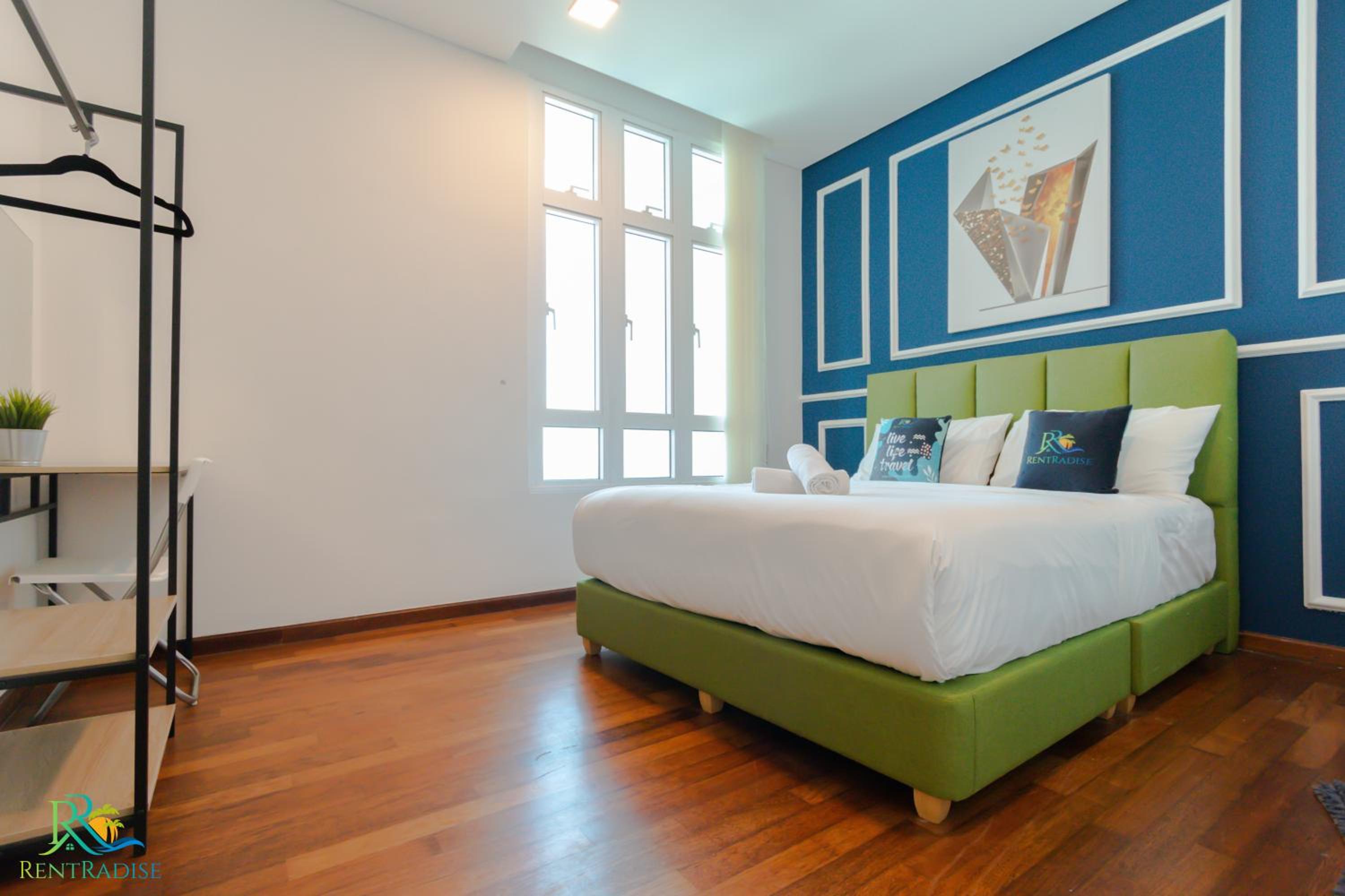 Two-Bedroom Apartment - Photo 13
