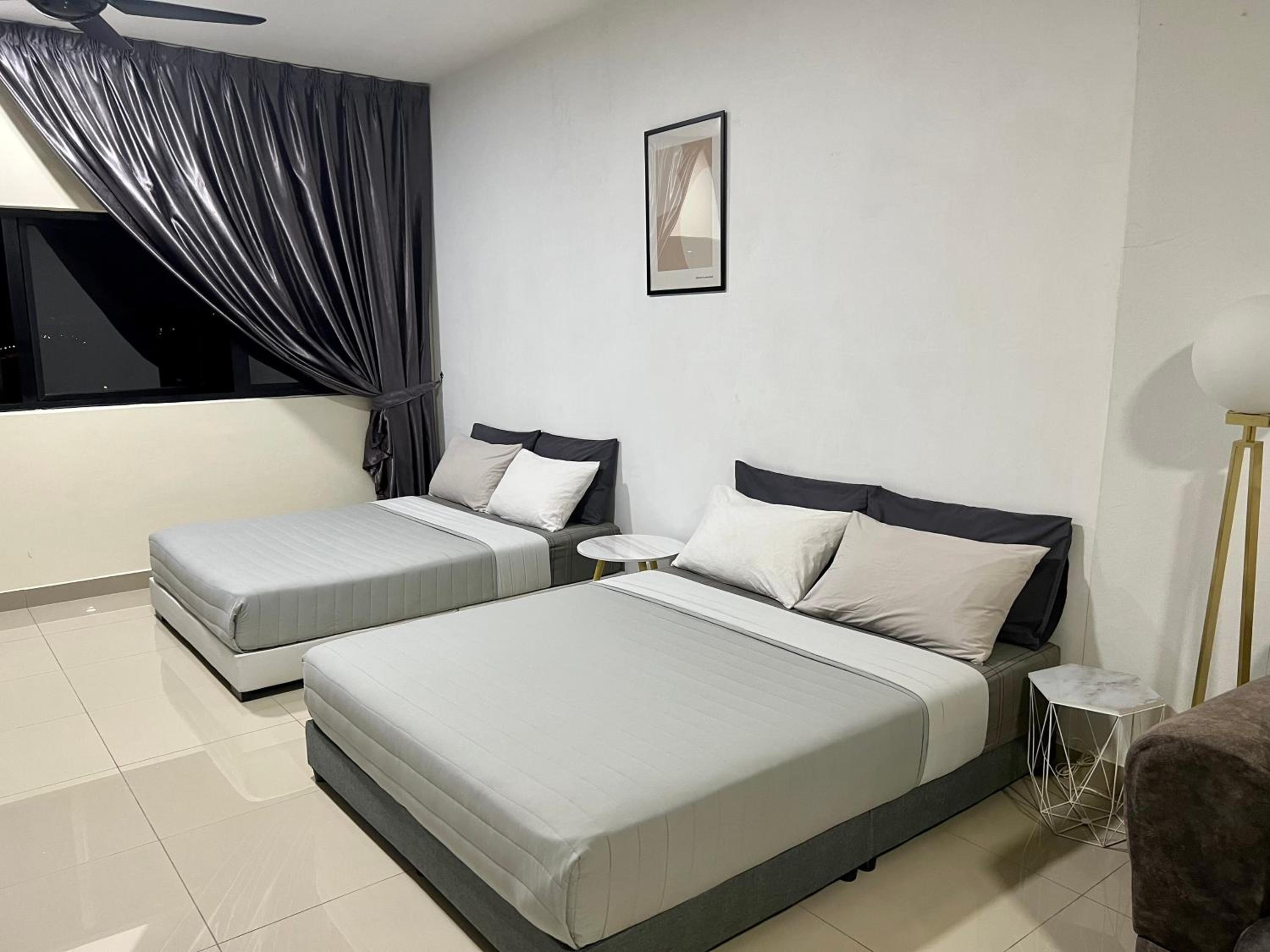 Studio Apartment photo 1