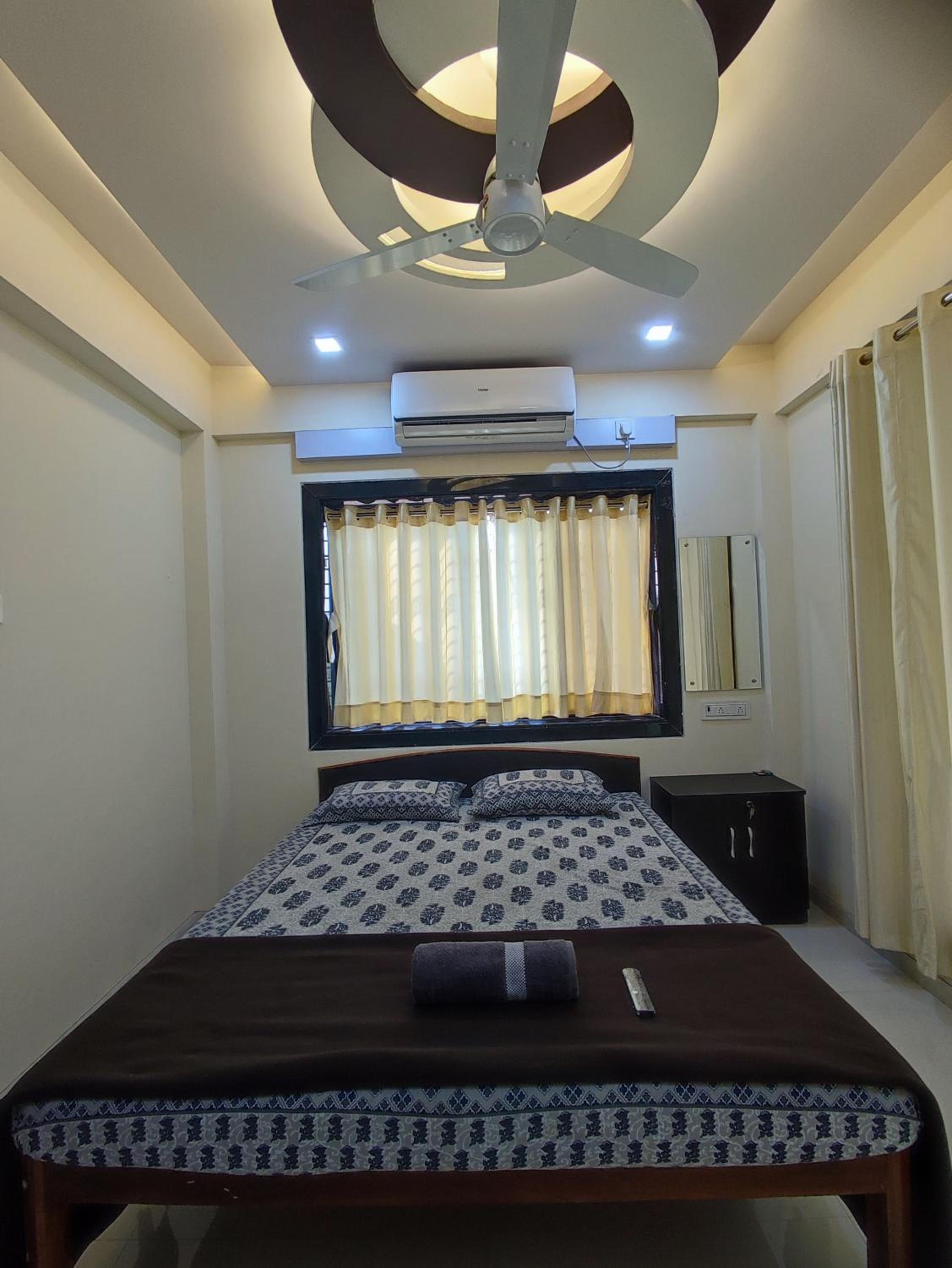 Family Room with Balcony - Photo 8