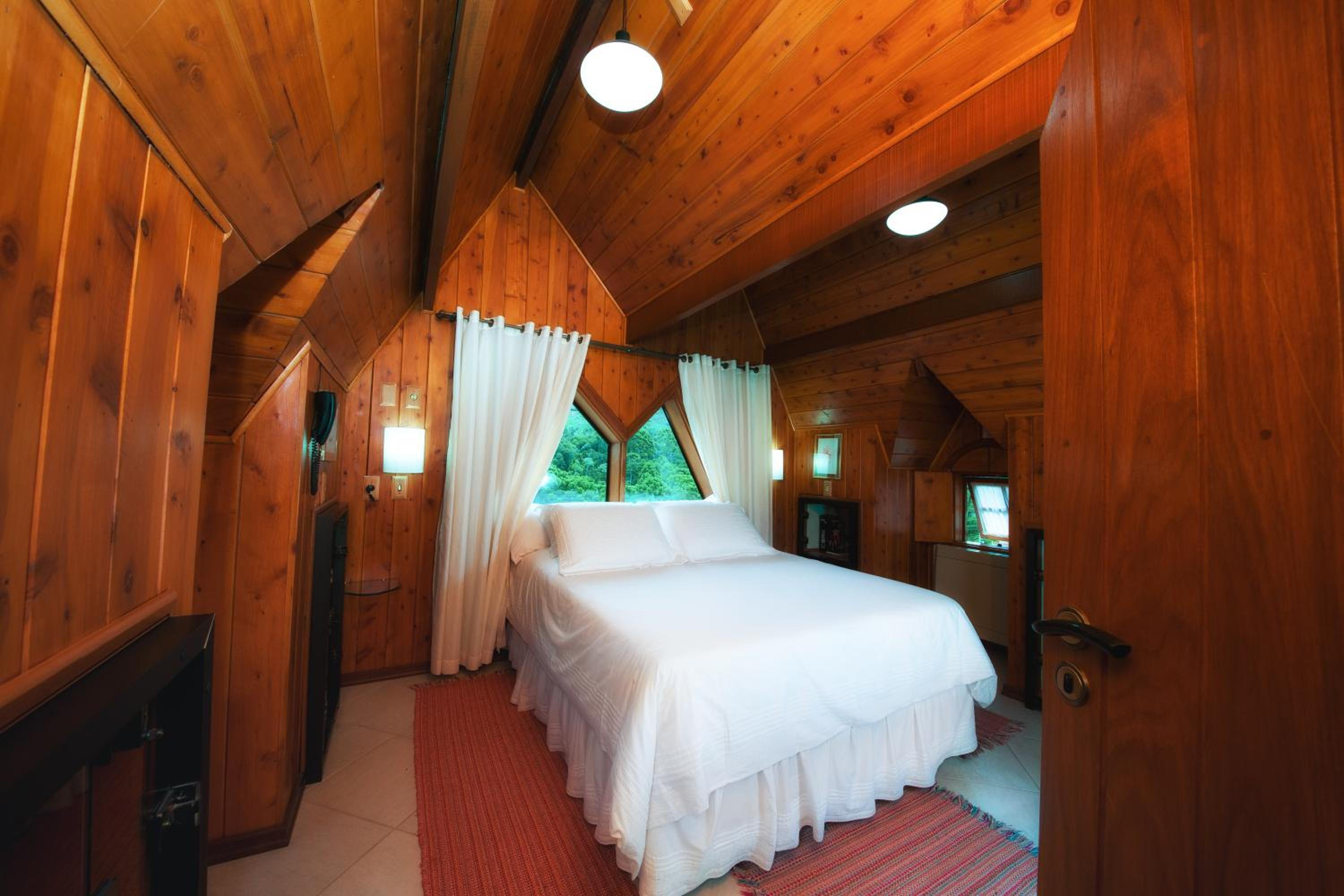 Junior Suite with Hot Tub photo 3