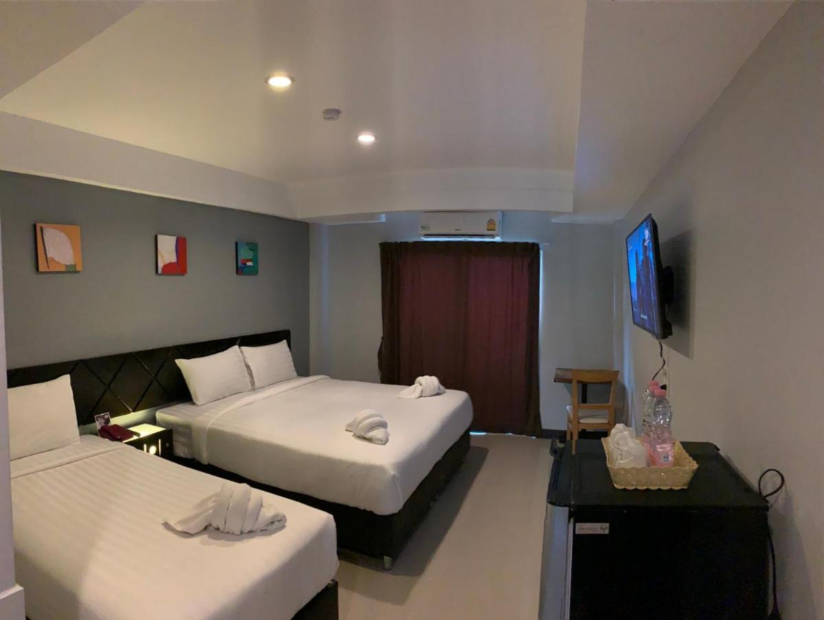 Superior Triple Room photo 3