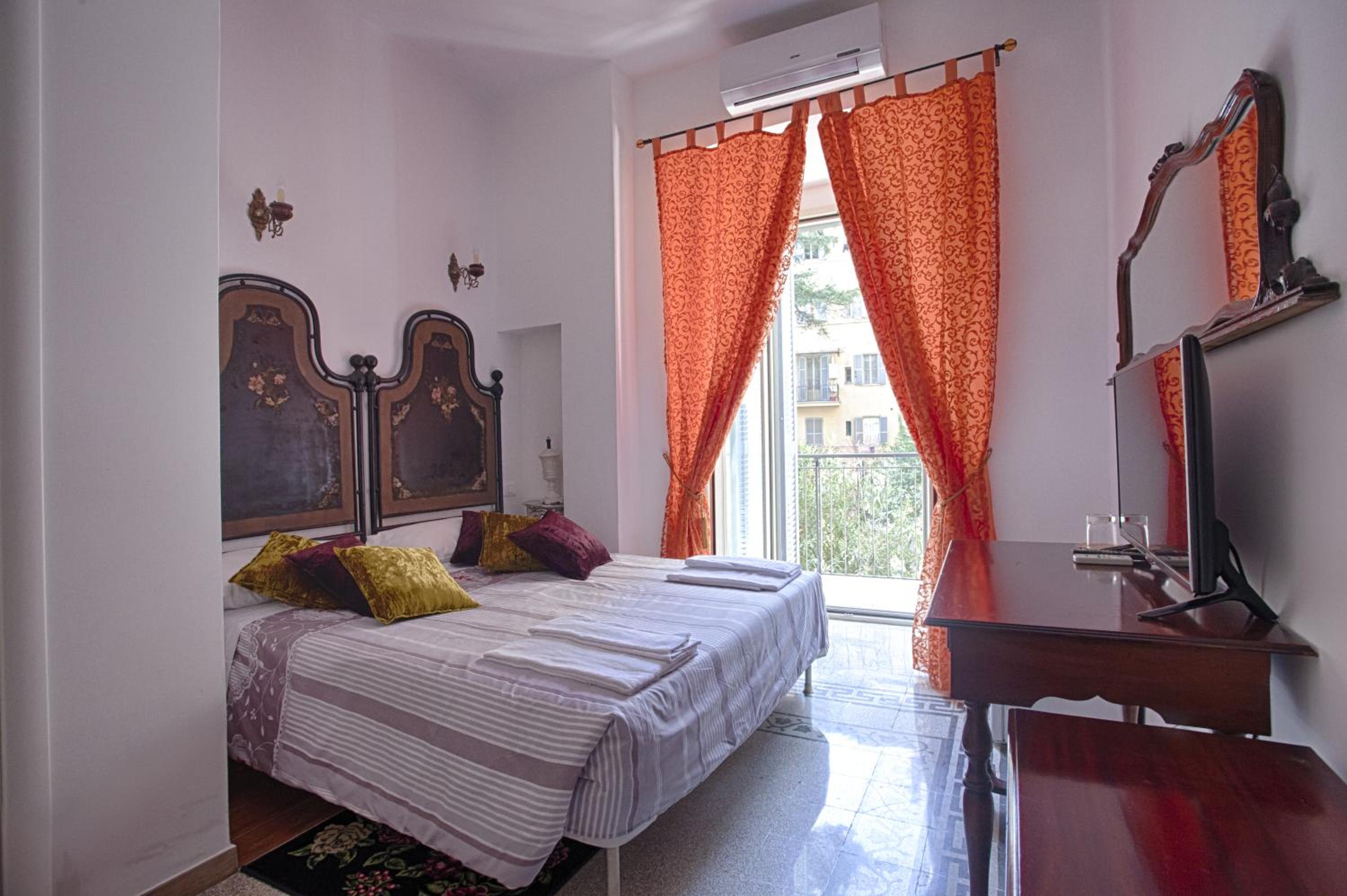 Triple Room with Balcony_ superiore con balcone Via Leone IV photo 1