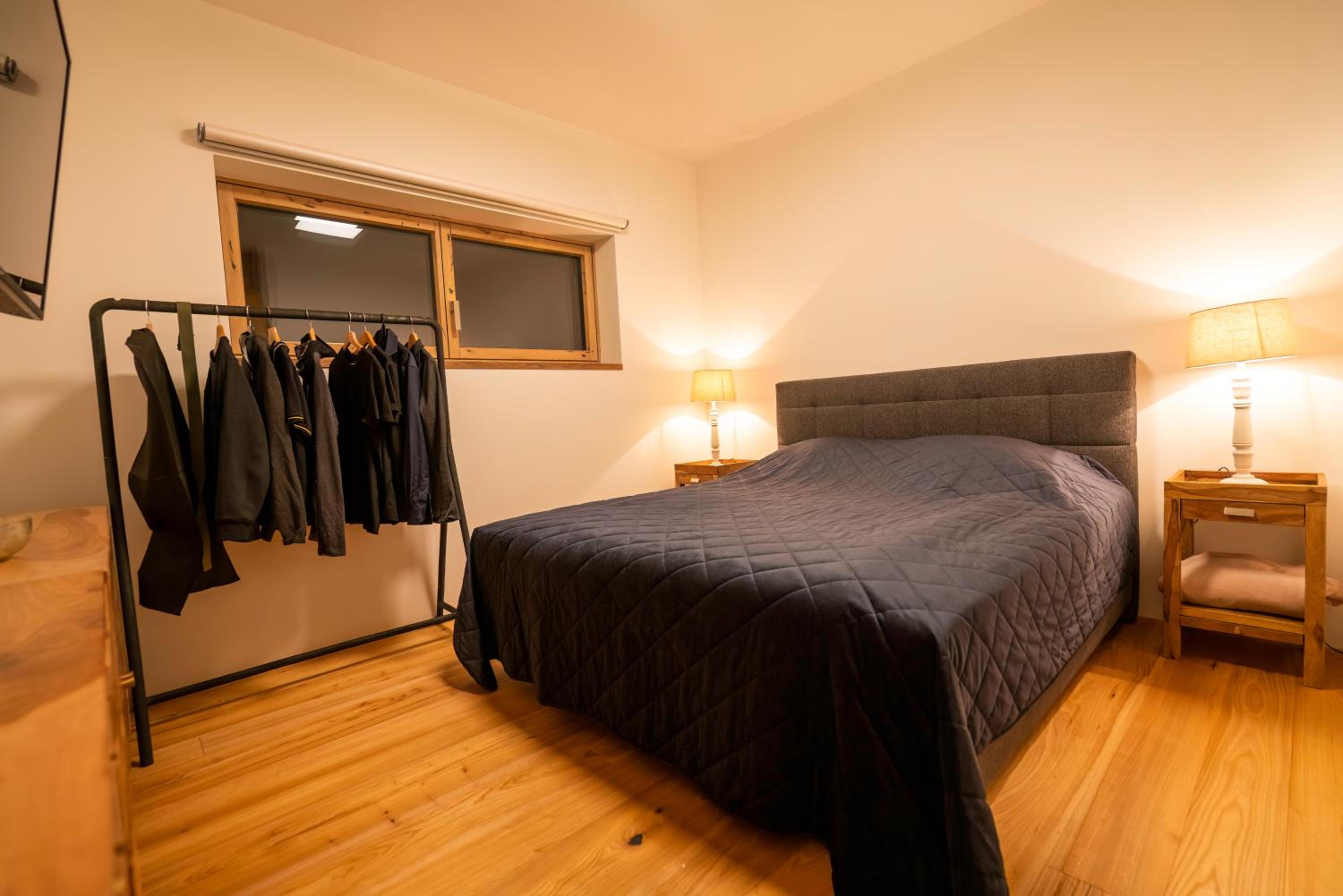 Three-Bedroom Apartment photo 2