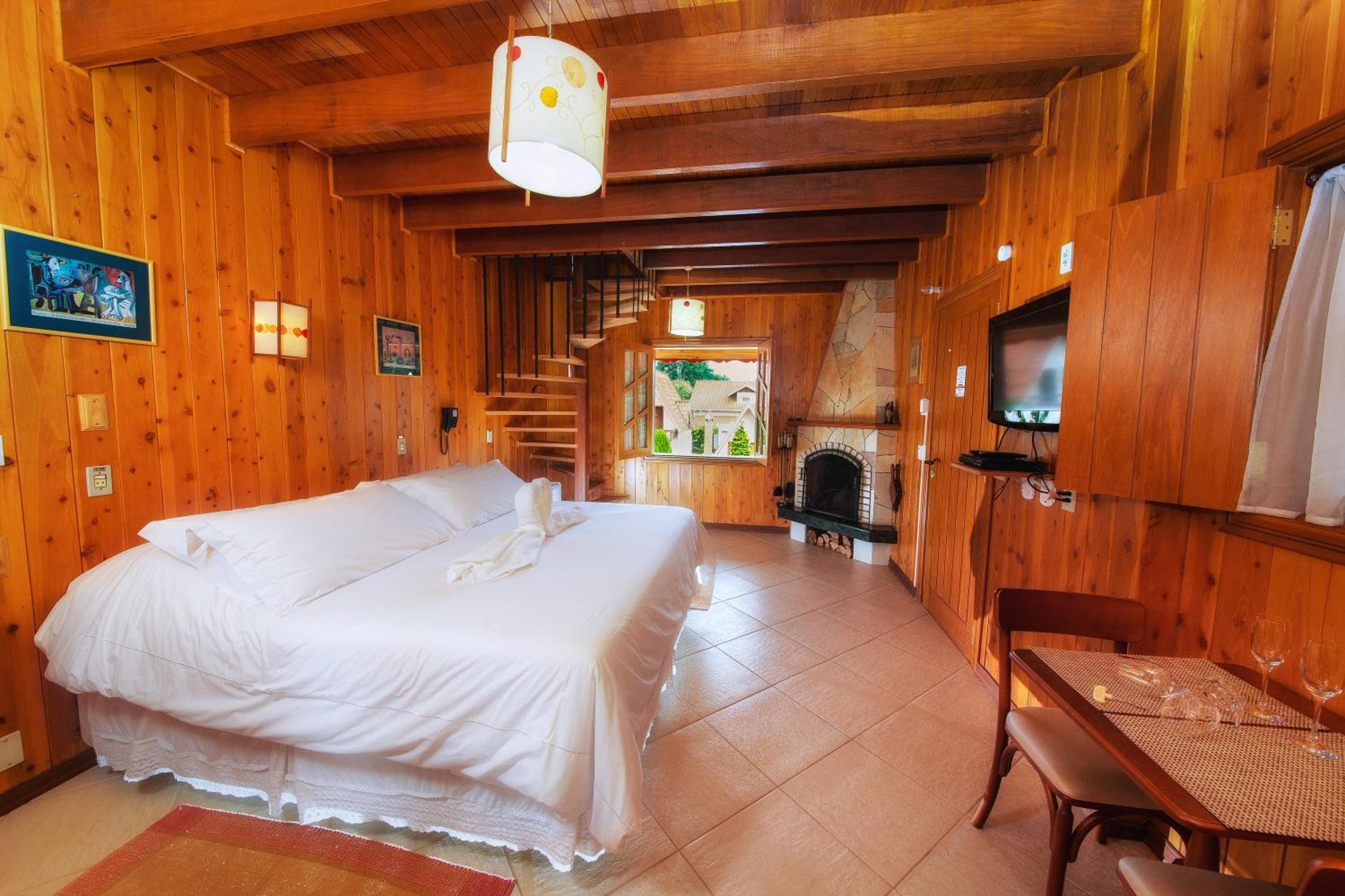 Duplex Suite with Spa Bath photo 1
