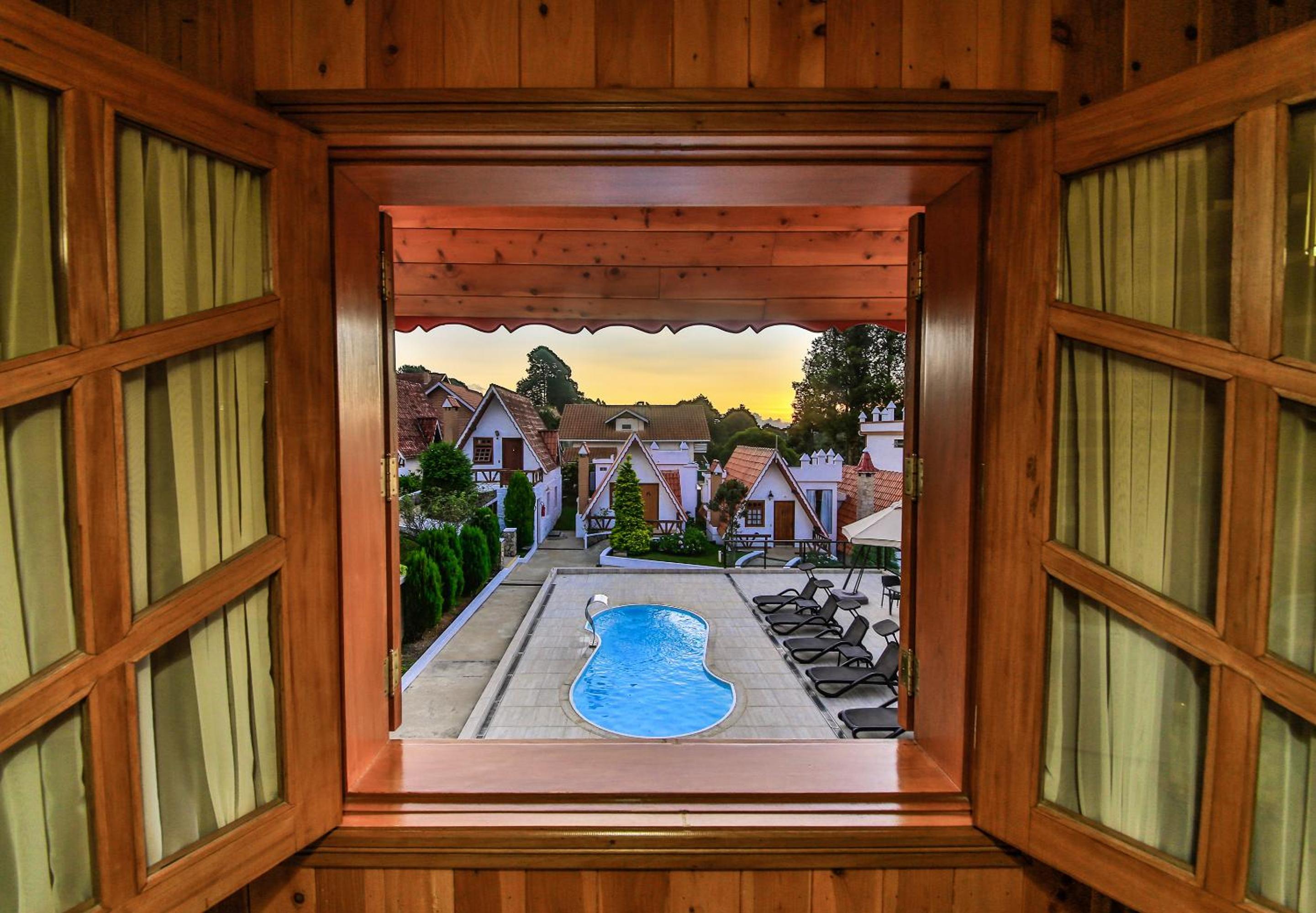 Duplex Suite with Spa Bath photo 3