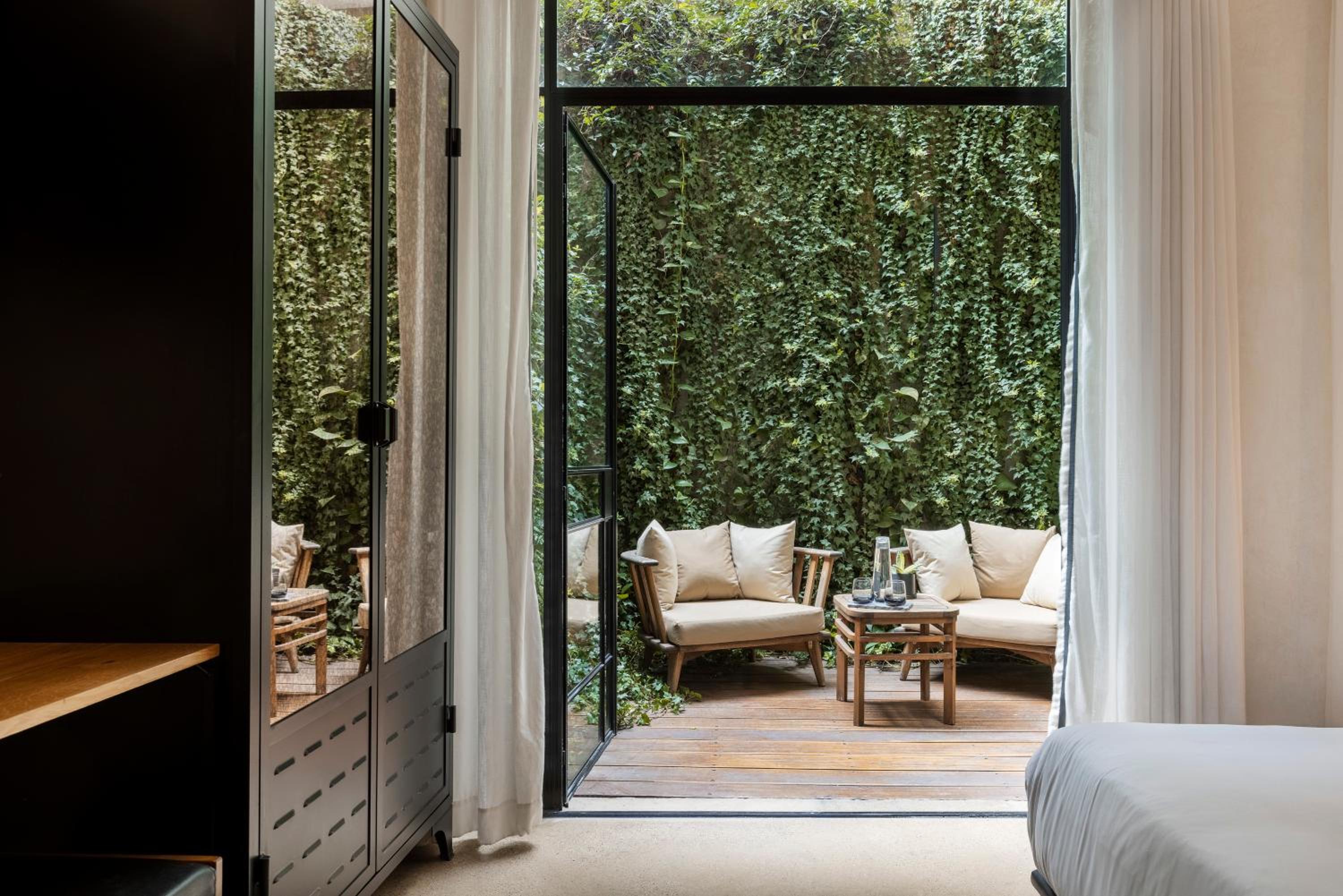 Garden Room photo 2