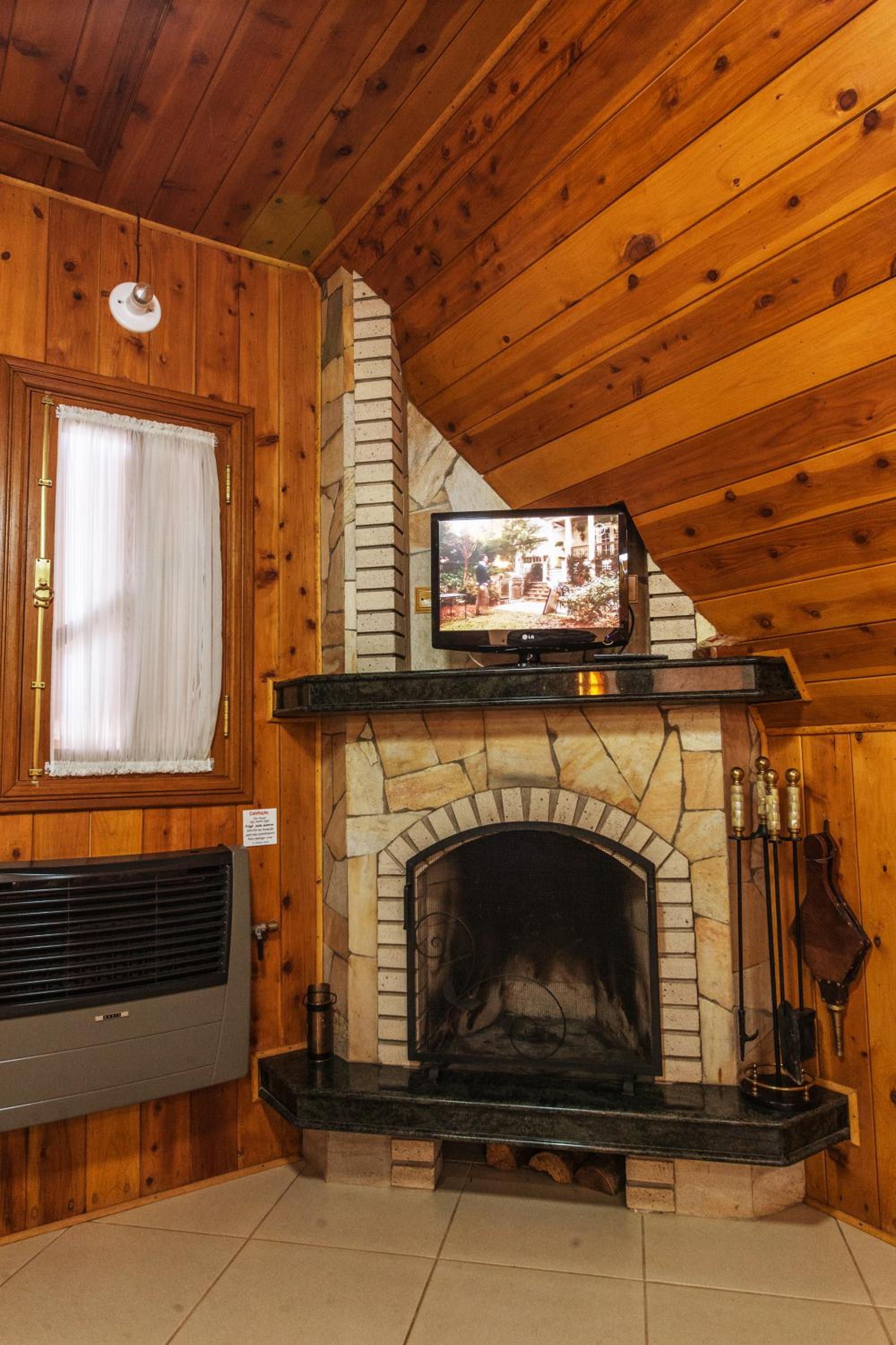 Master Chalet photo 2
