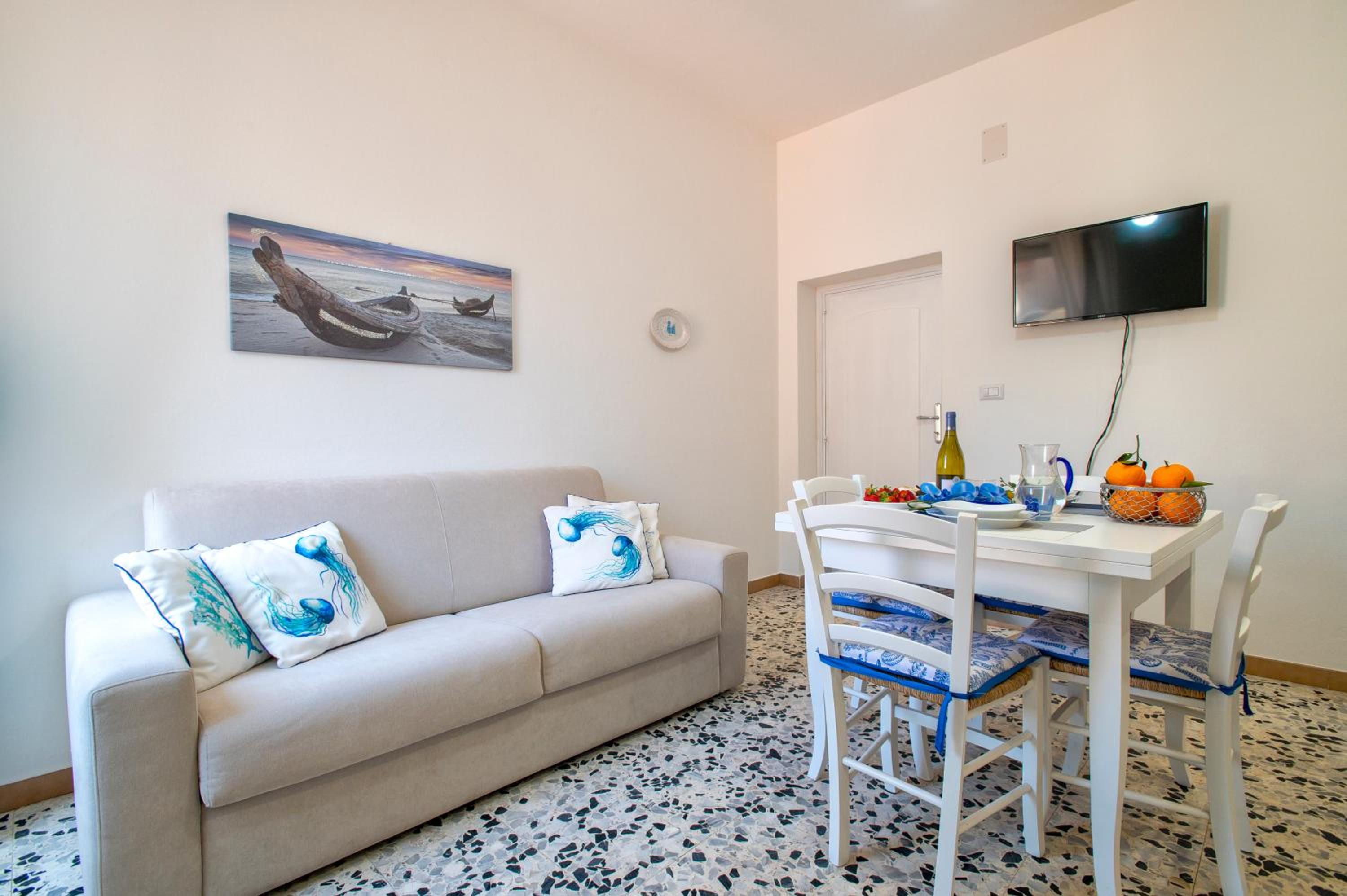 Large One-Bedroom Apartment - 1st Floor - Photo 17