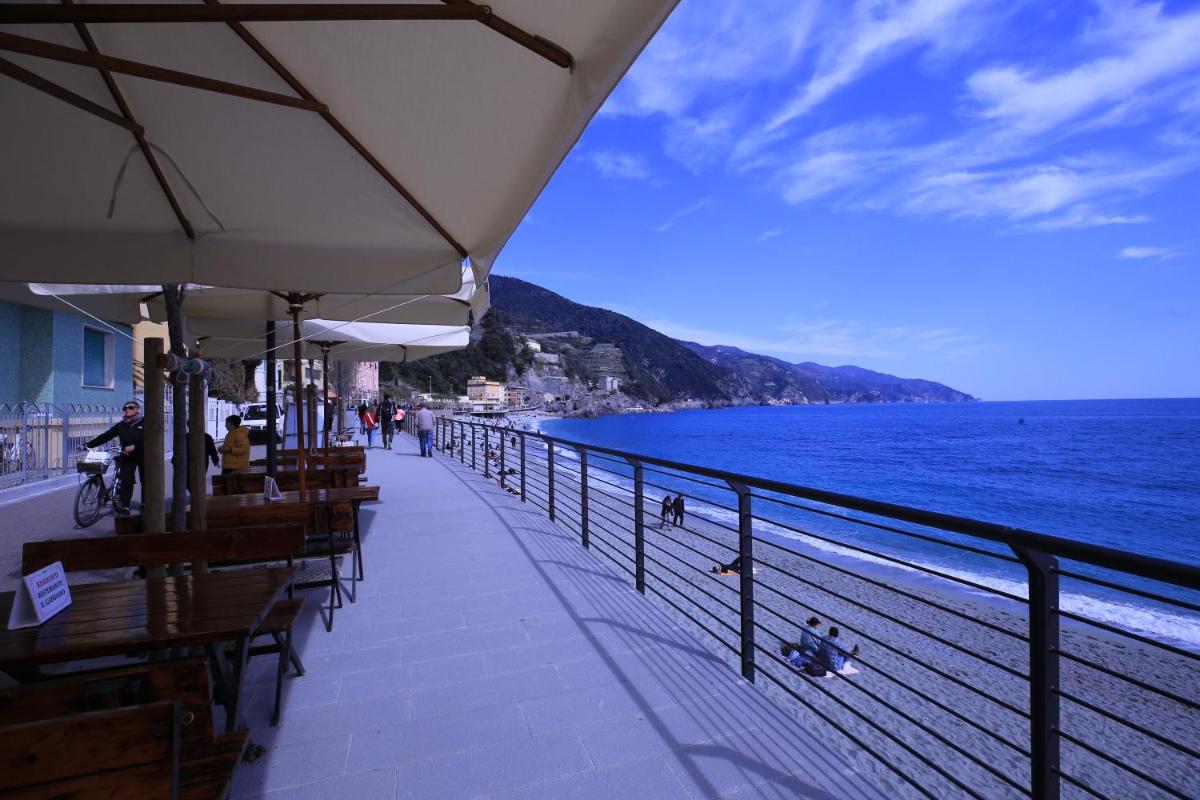 Double or Twin Room with Garden View photo 1