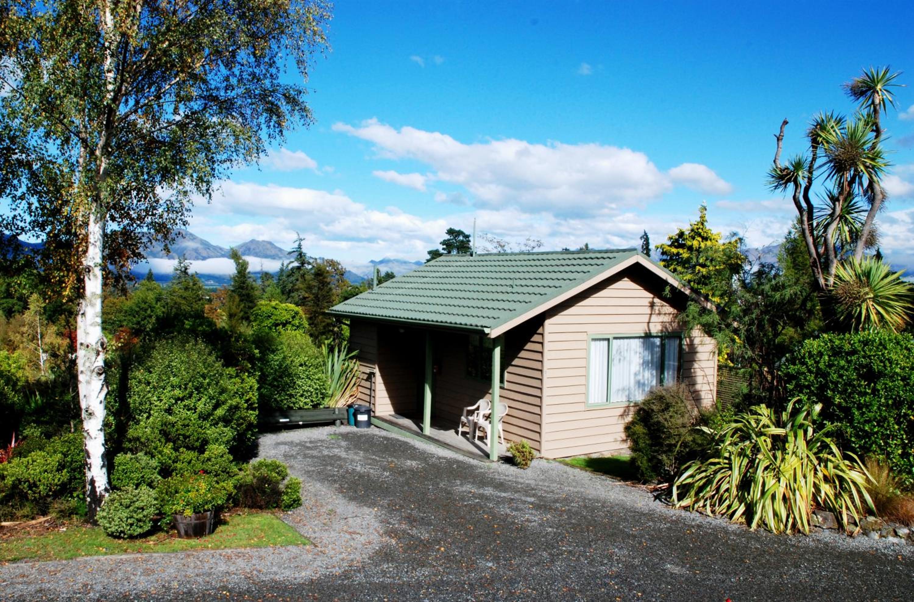 One-Bedroom Queen Chalet - Photo 2