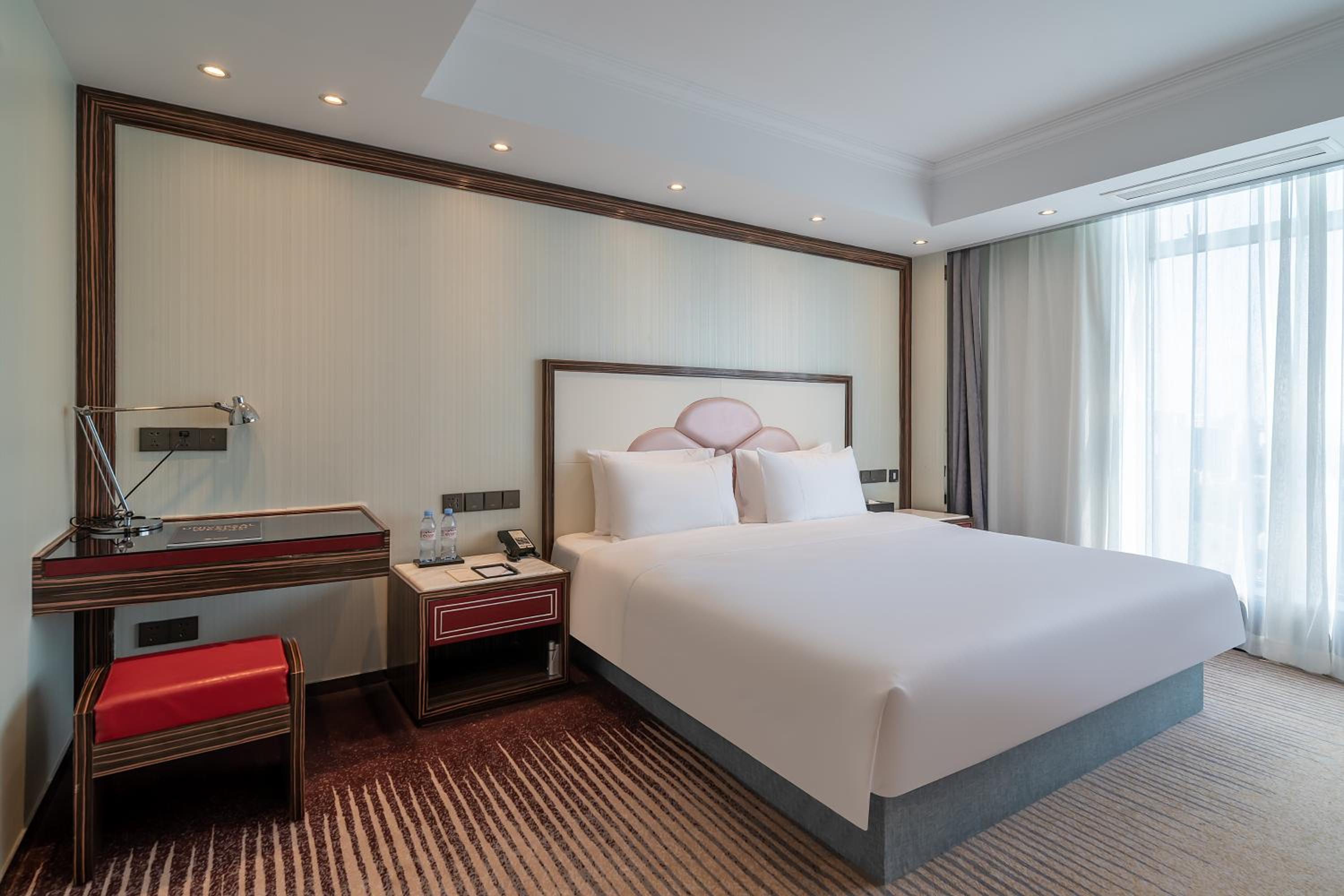 Lijia Twin Bed Suite - Photo 9