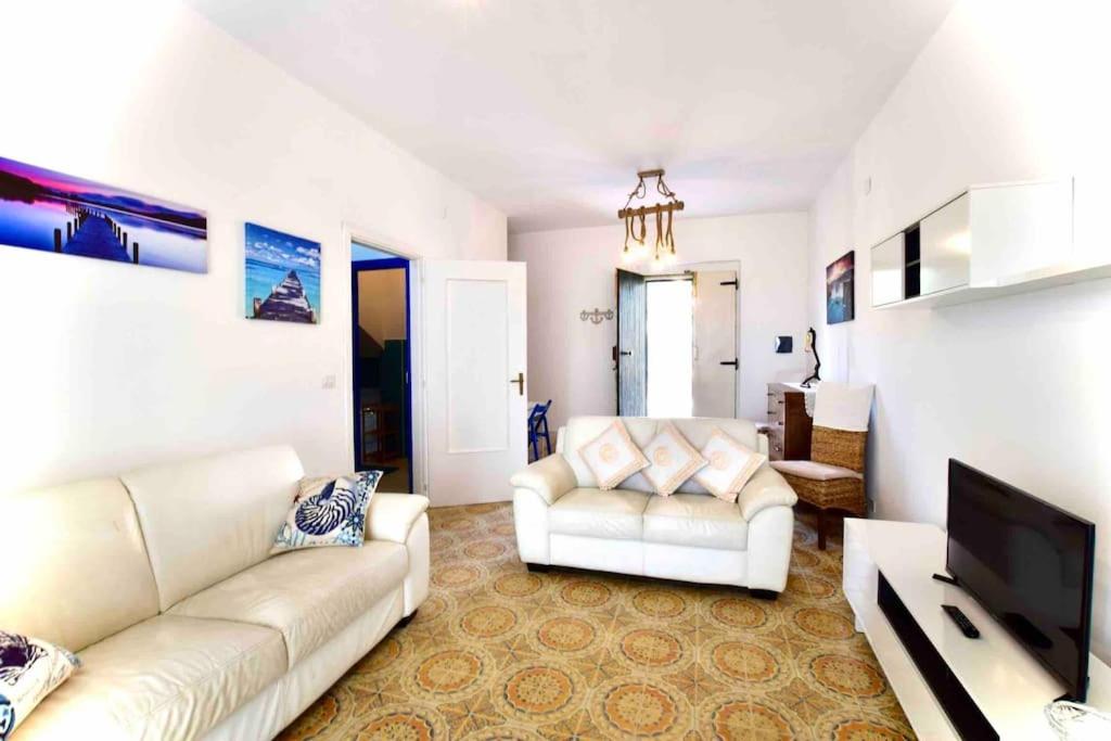 Four-Bedroom House photo 1