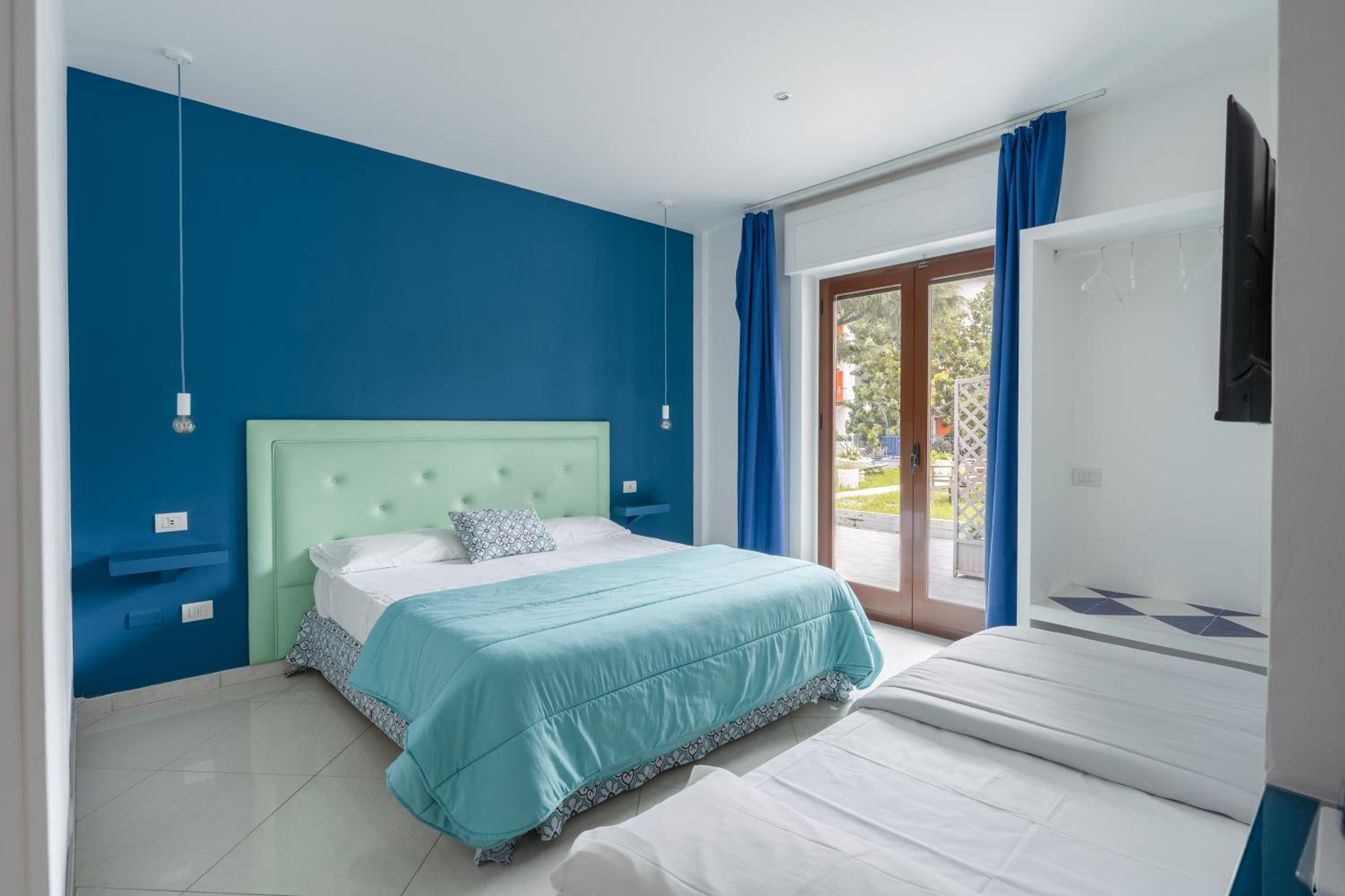 Deluxe Double Room with Extra Bed