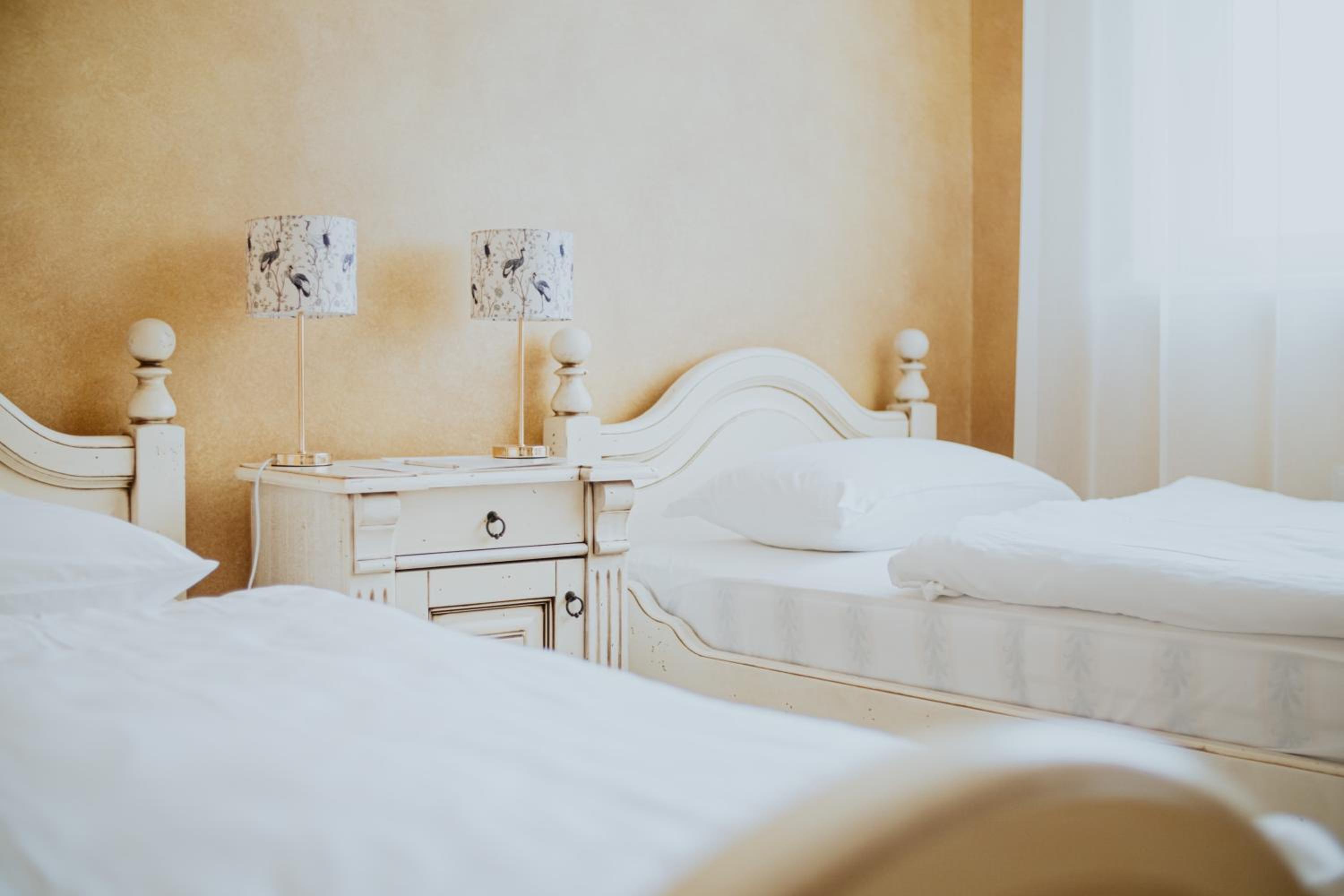 Twin Room with Private Bathroom photo 1