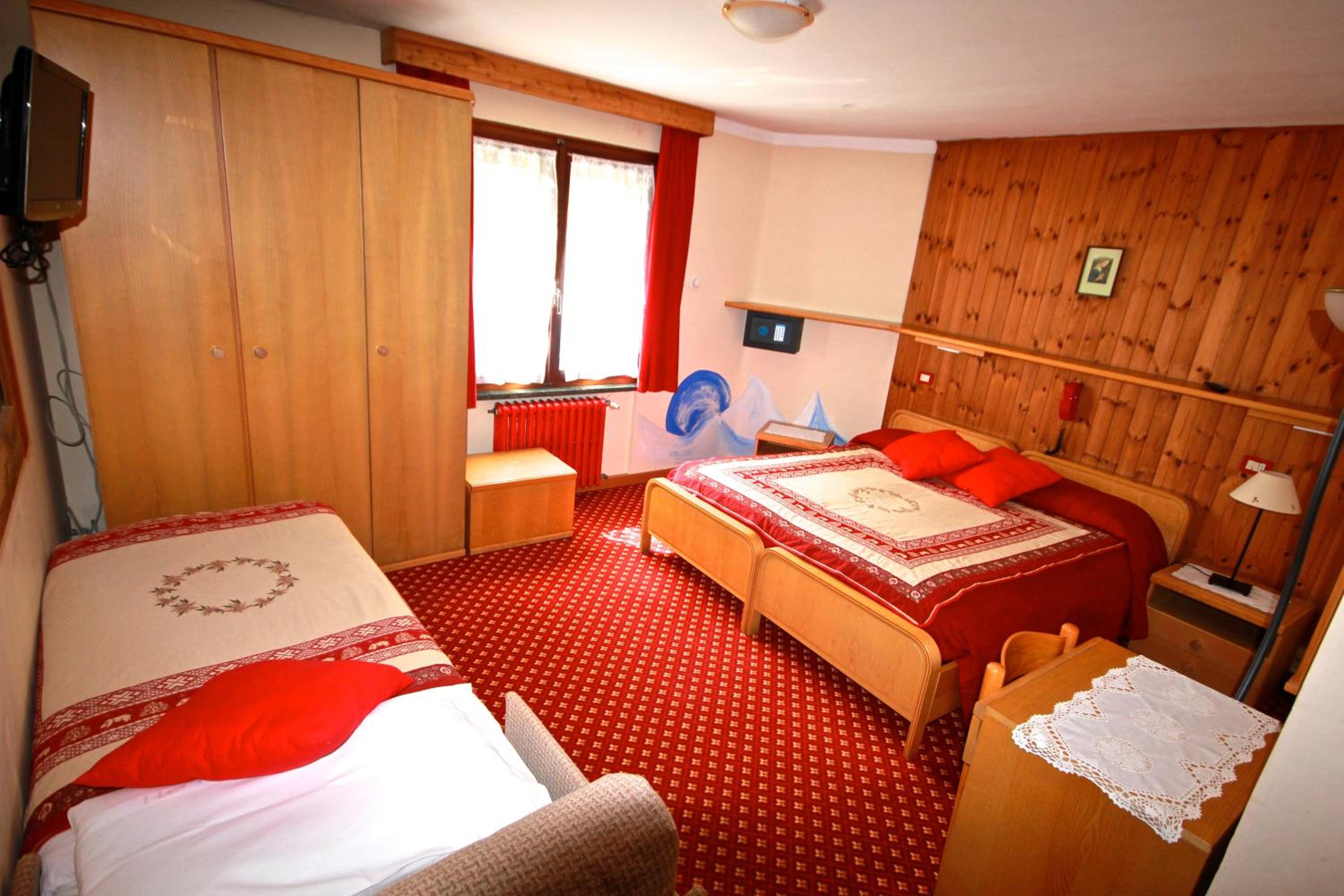 Triple Room photo 2