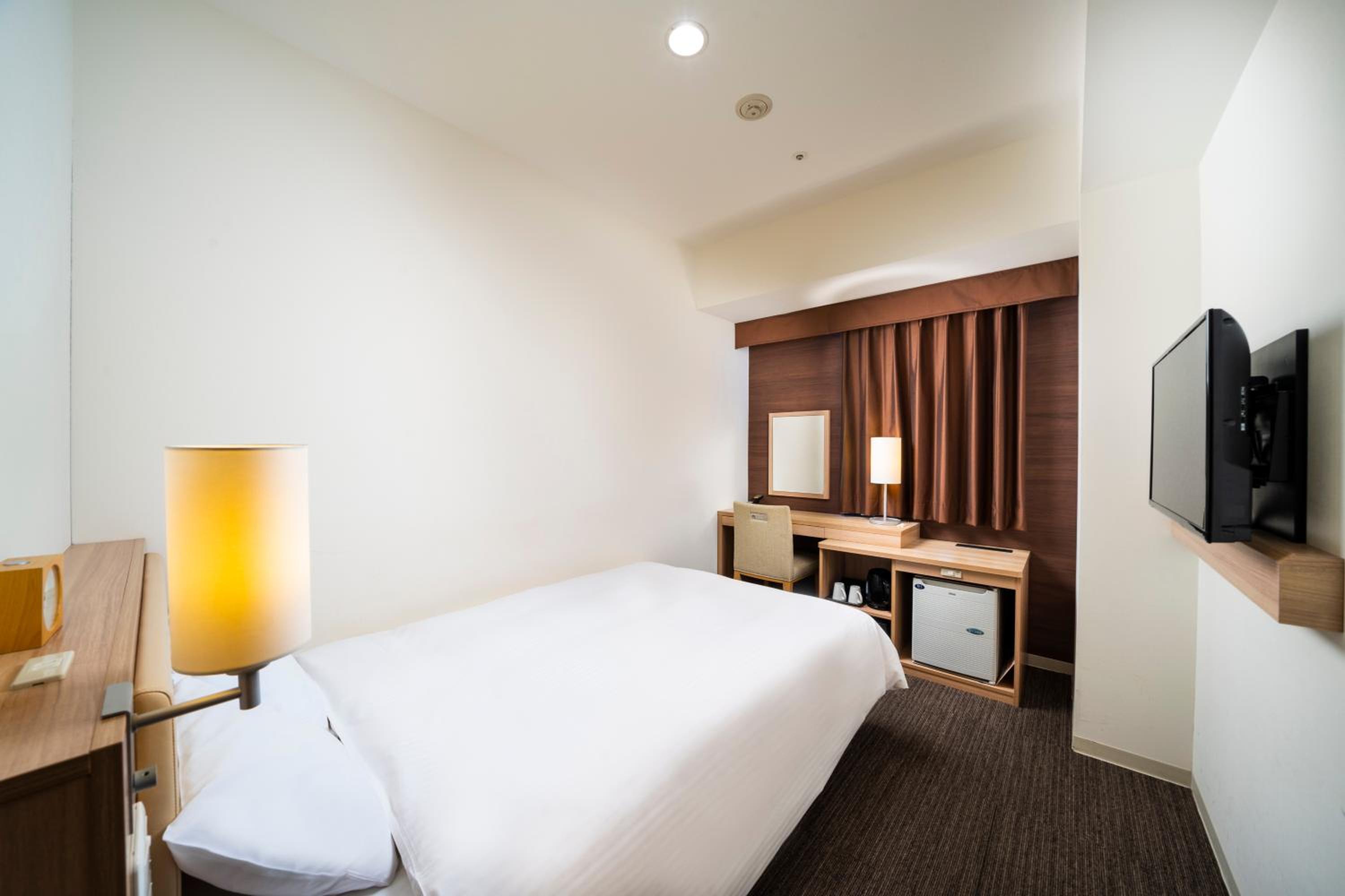 Double Room with Small Double Bed - Non-Smoking - Photo 5