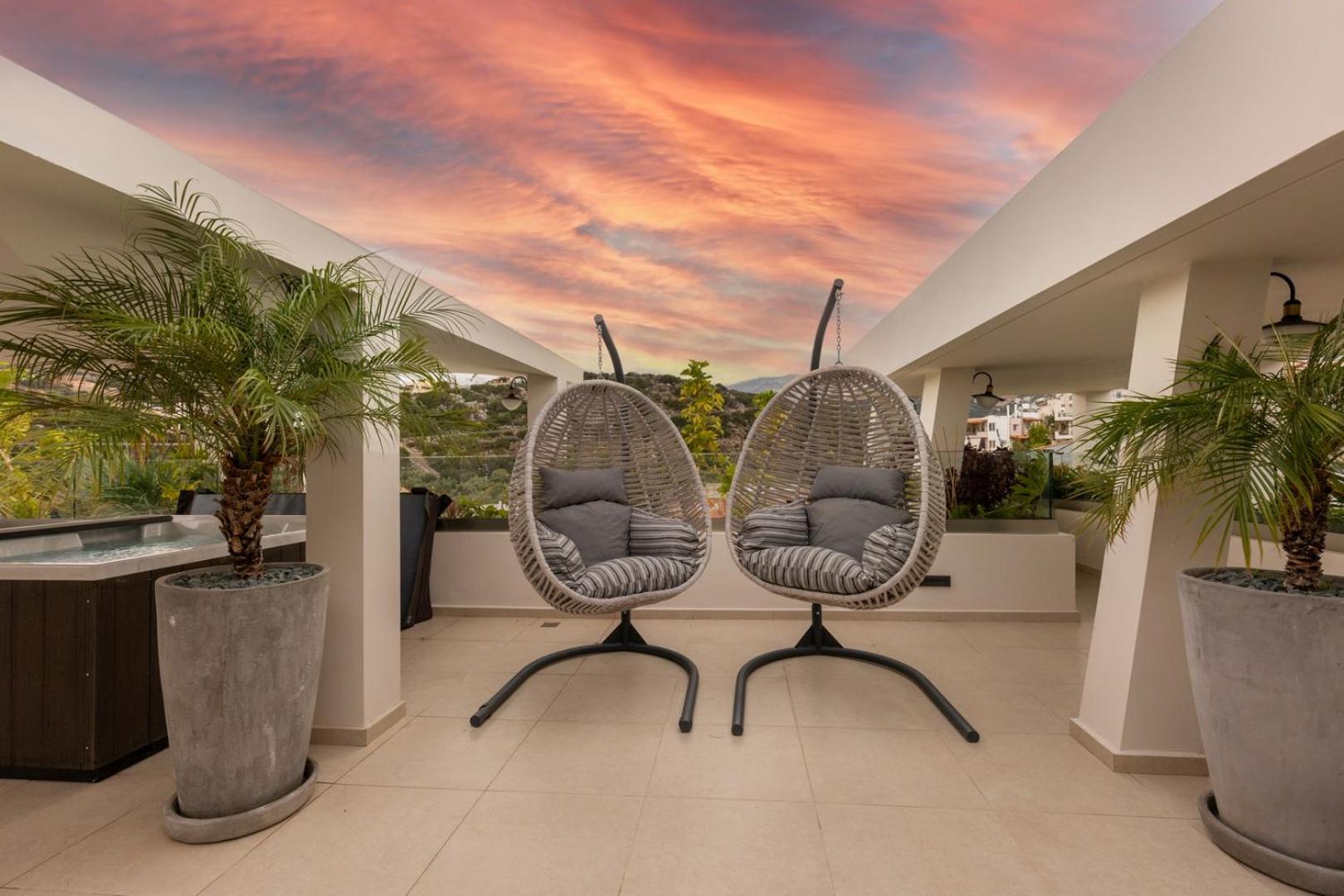 Premium One-Bedroom Suite with Sea View & Outdoor Jetted Tub - Photo 12