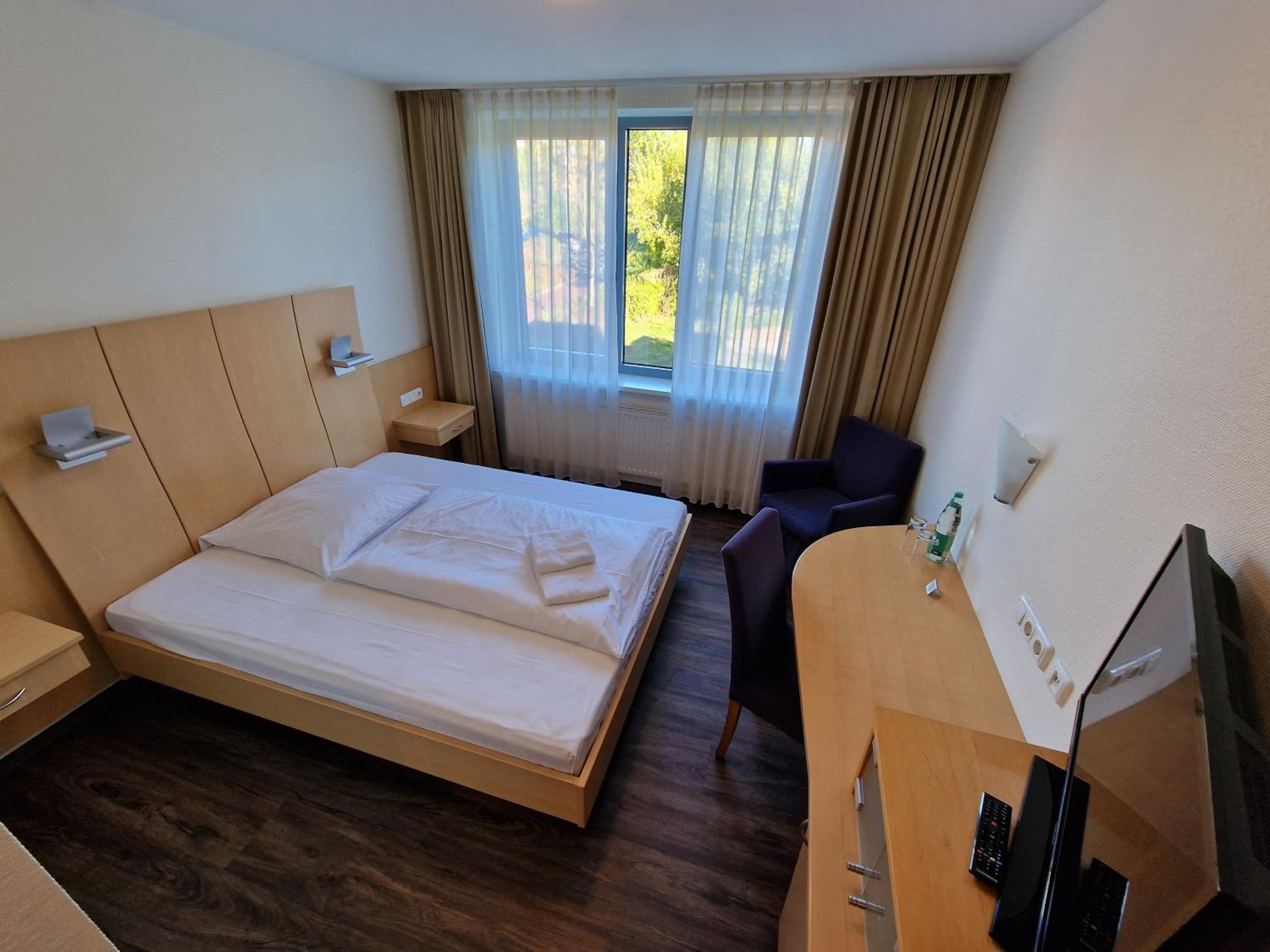 Standard Double Room photo 3
