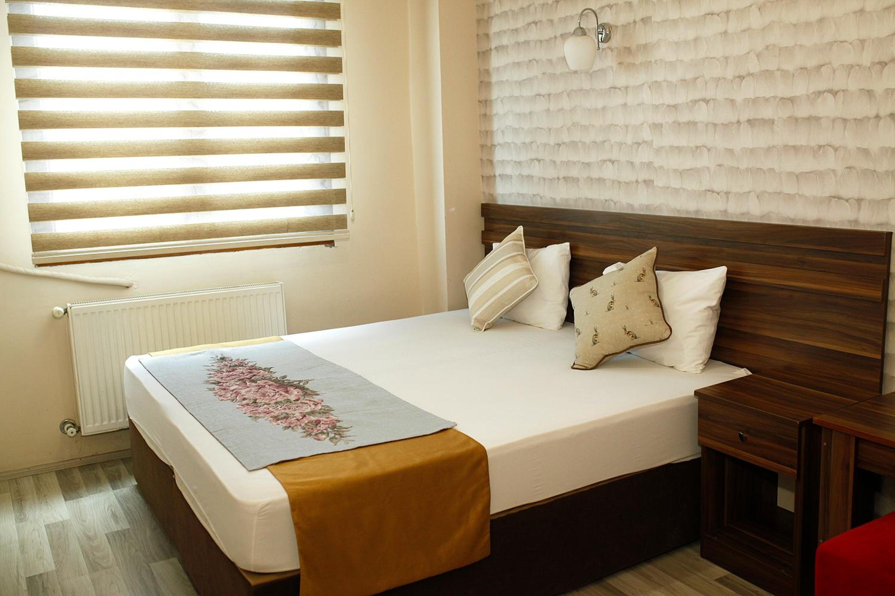 Economy Double Room photo 1
