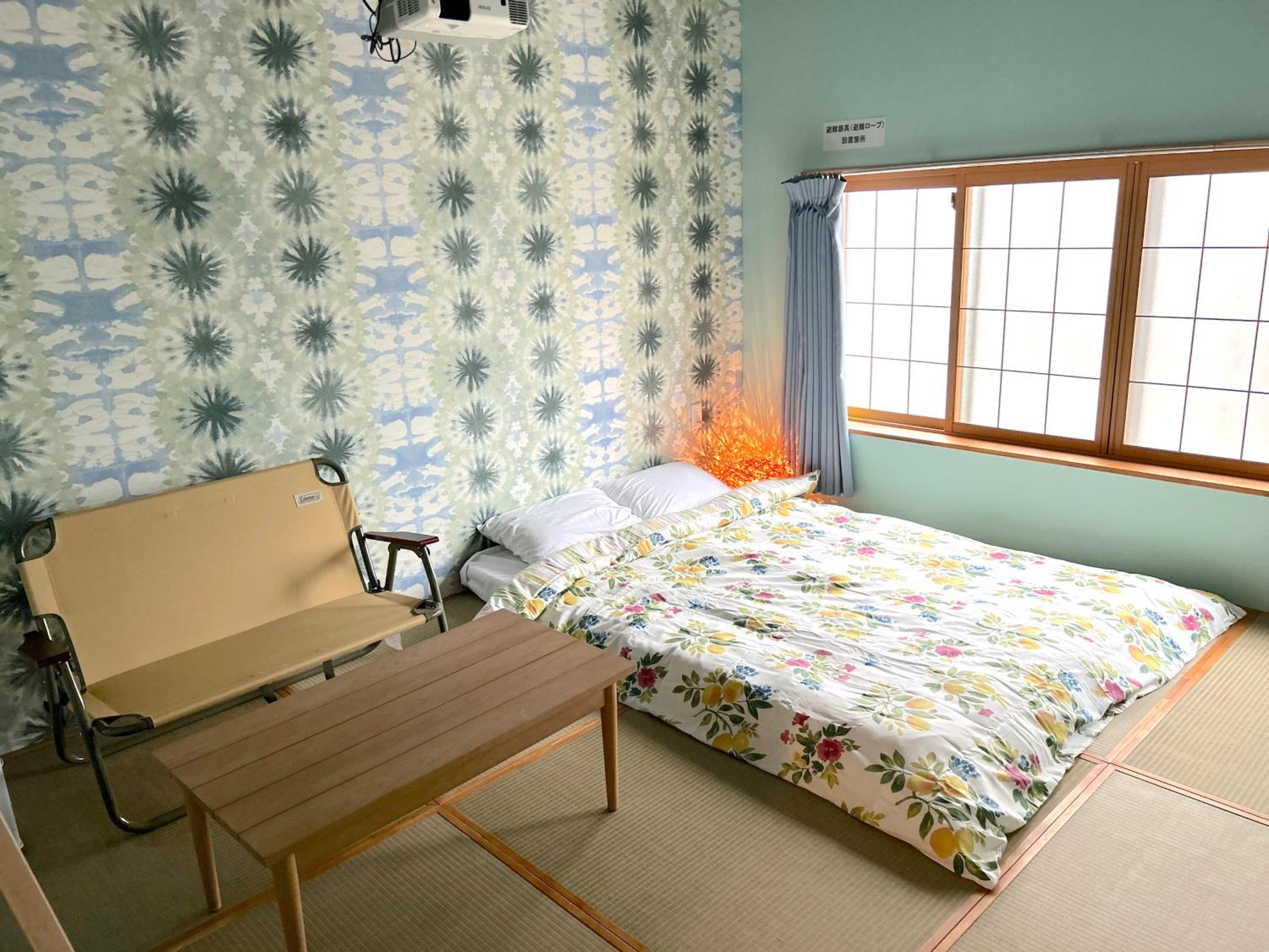 Japanese Style Double or Twin Room with Shower - Photo 1