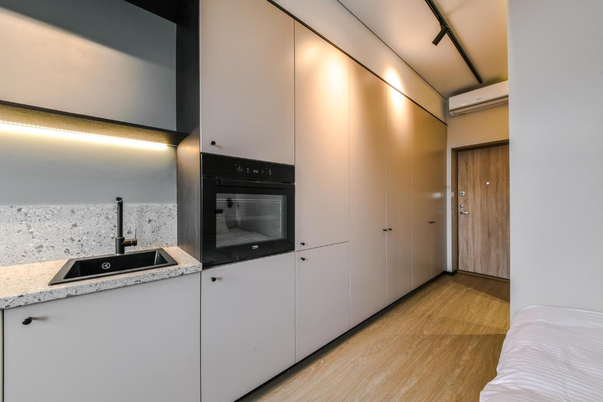 One-Bedroom Apartment - Photo 18