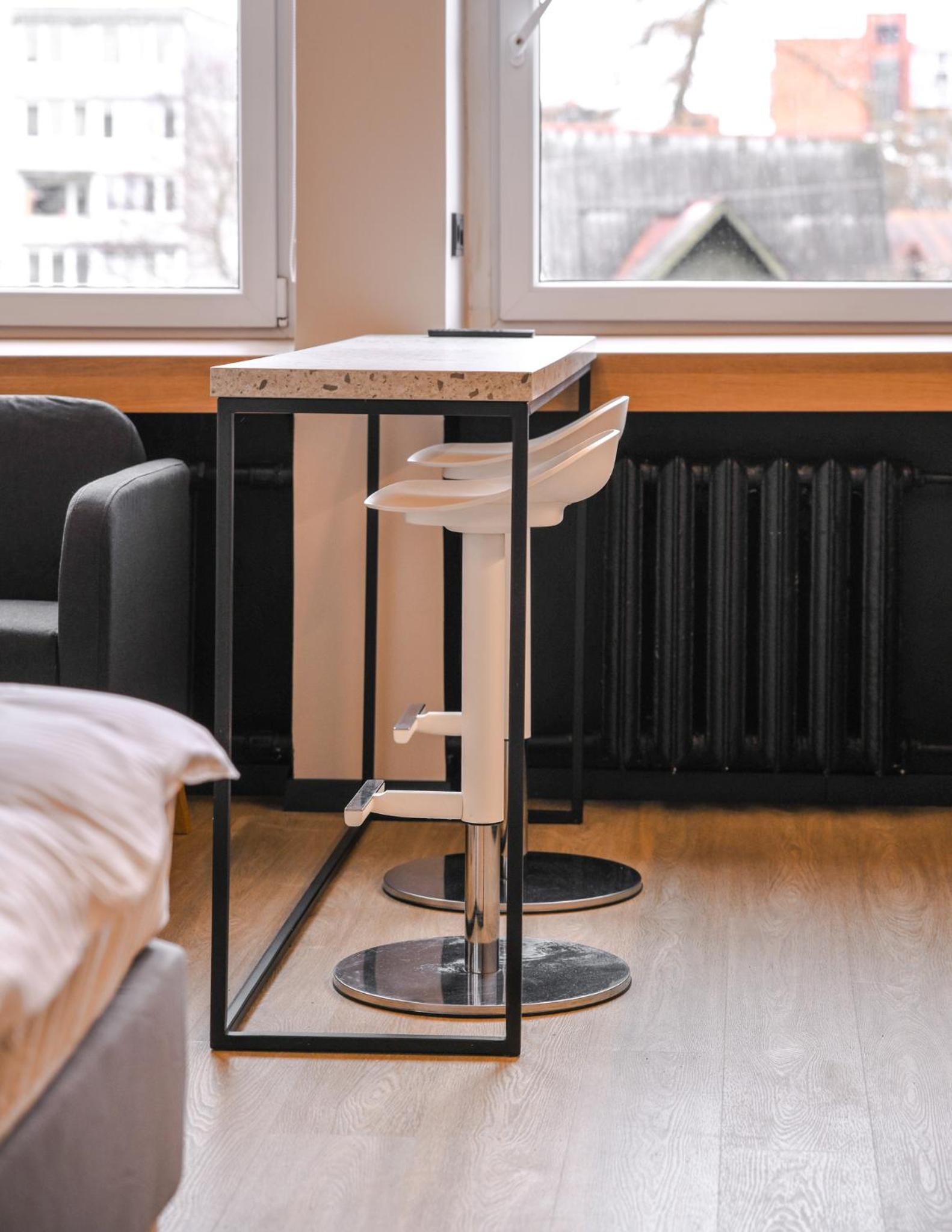 One-Bedroom Apartment - Photo 17