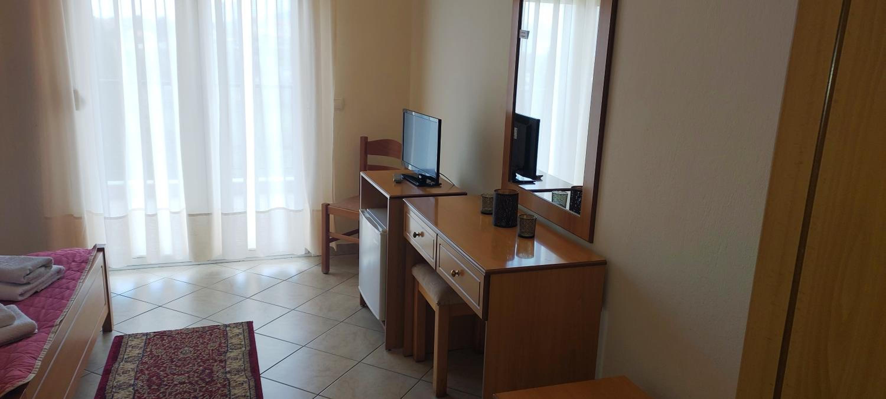 Double or Twin Room photo 2