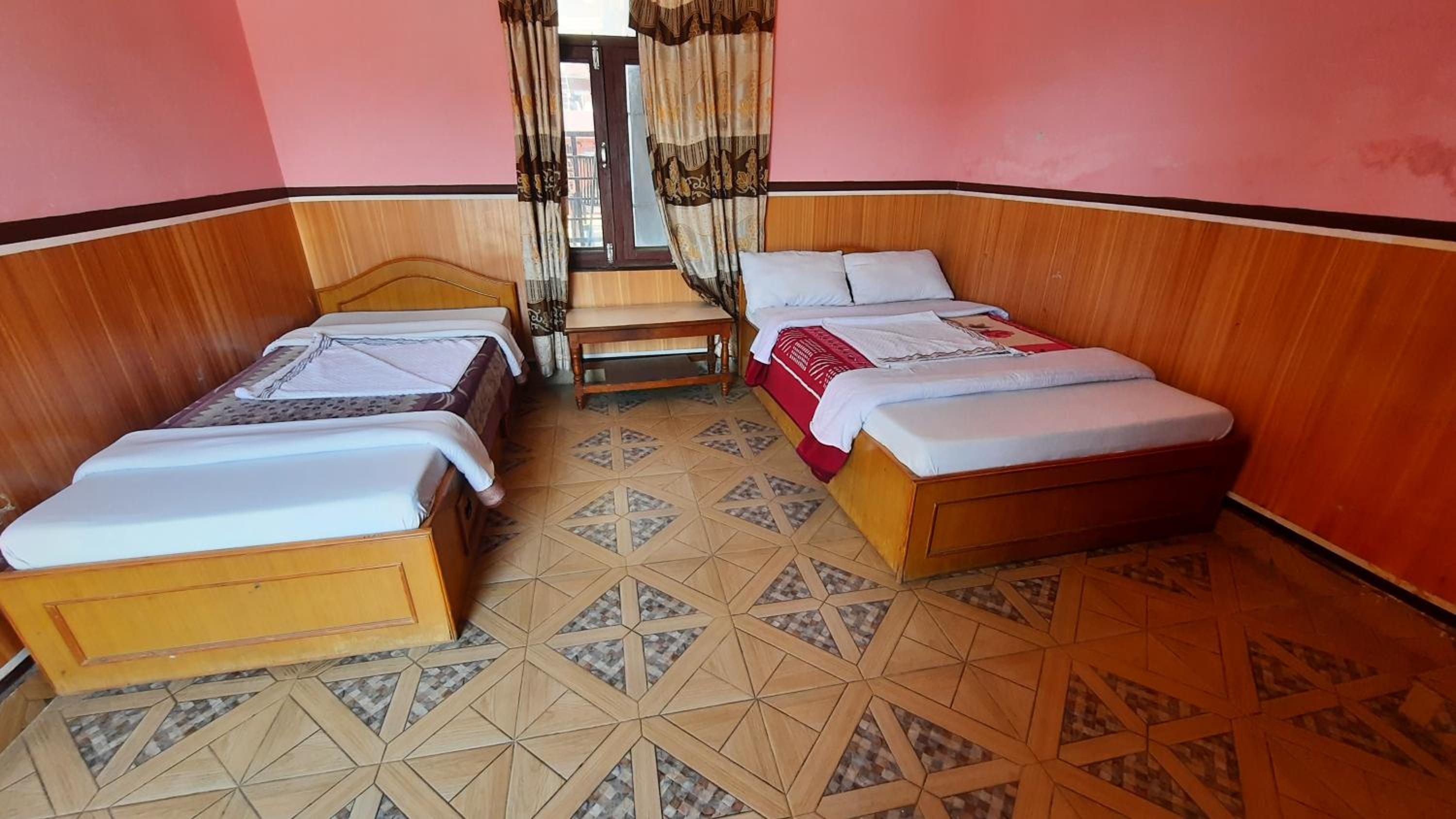 Classic Quadruple Room