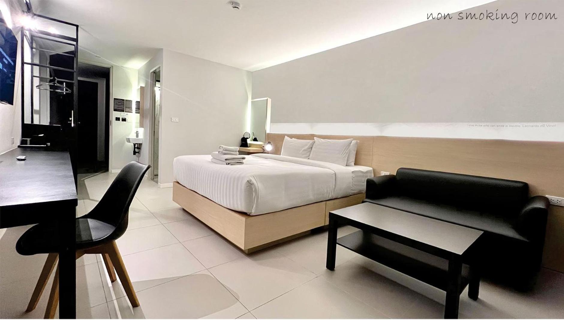 Standard Double Room - Photo 6