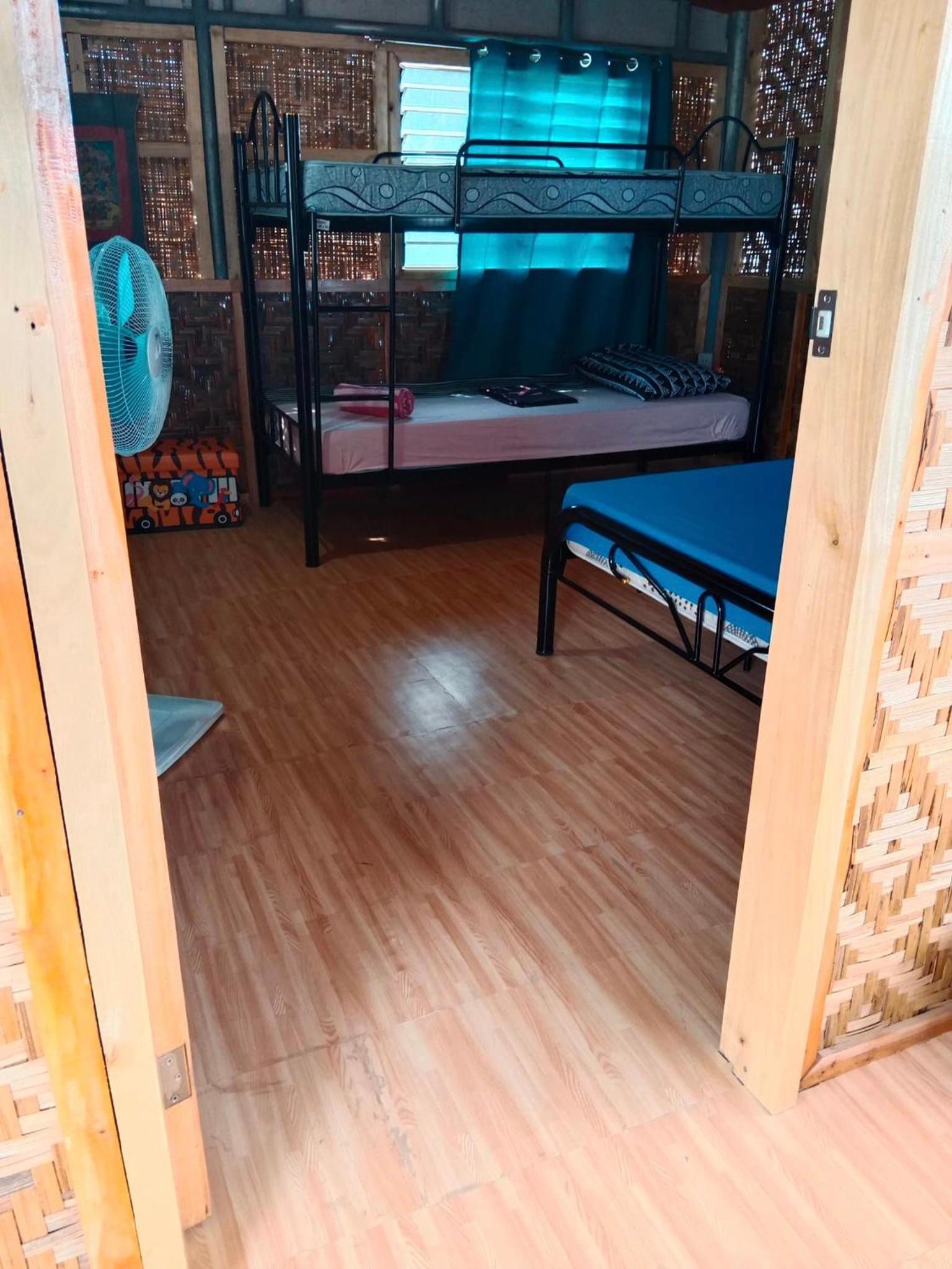 Double or Twin Room with Private External Bathroom - Photo 13