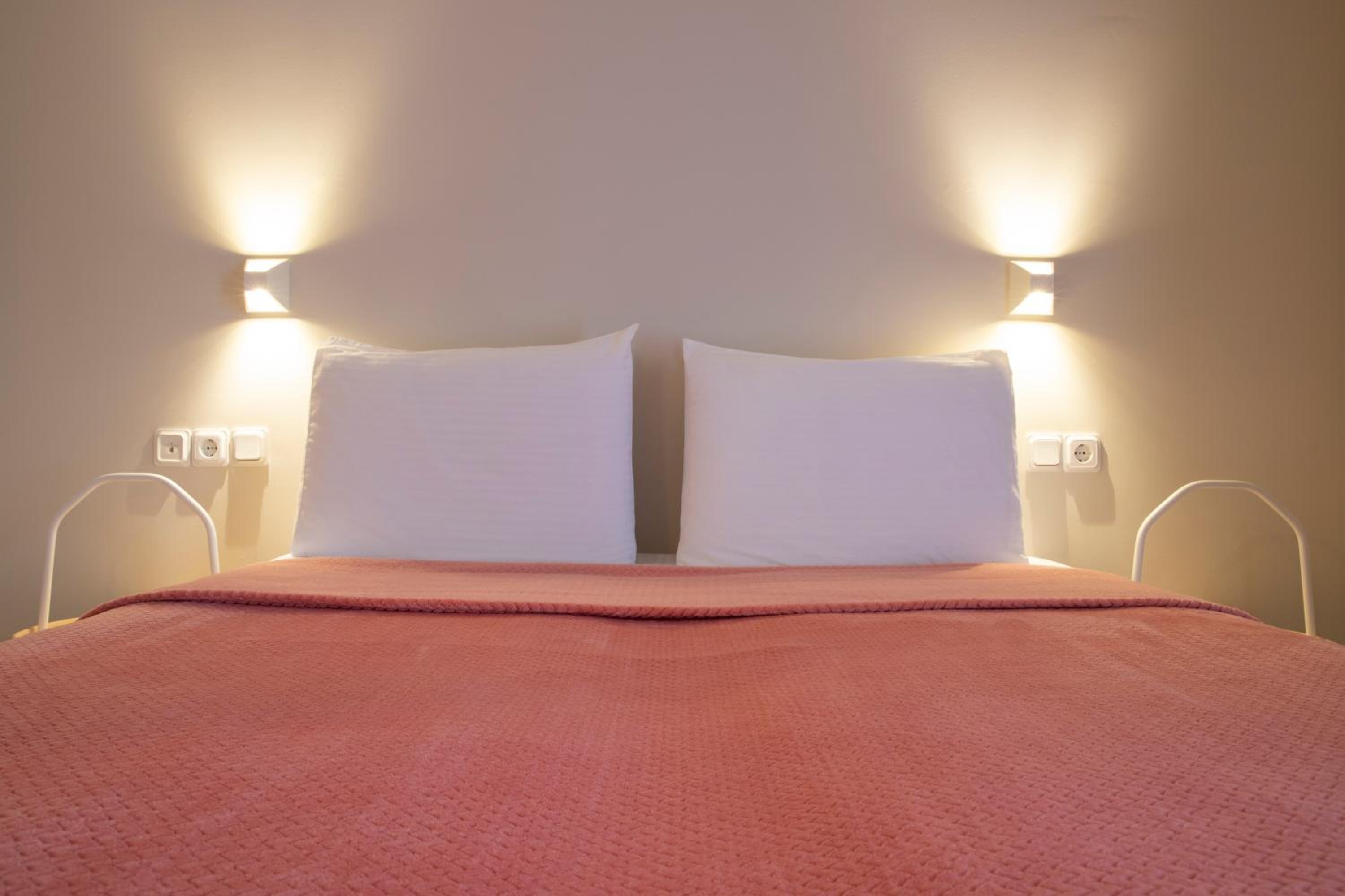 Double Room with Garden View - Photo 4