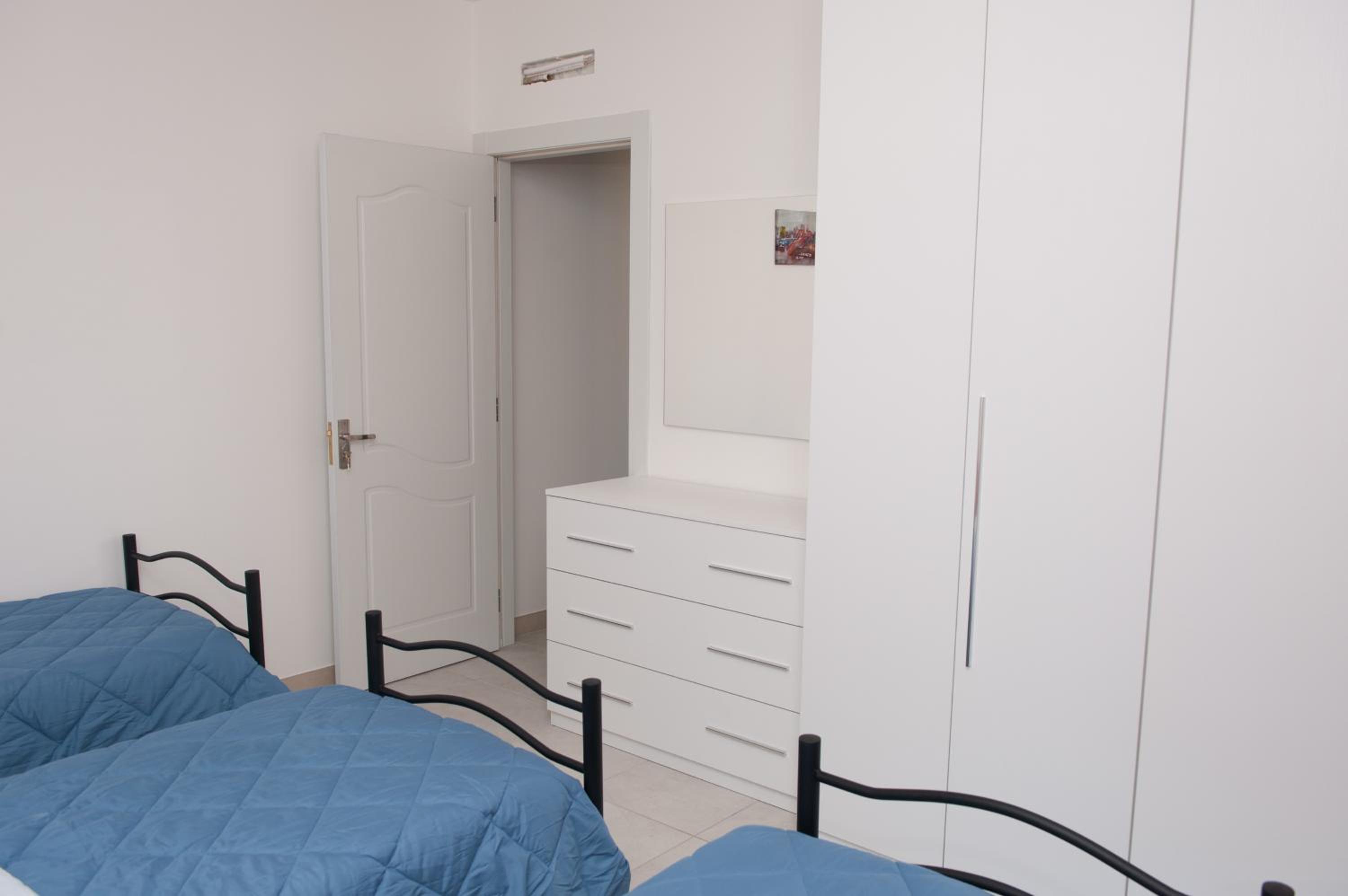 Three-Bedroom Apartment (10 Adults)