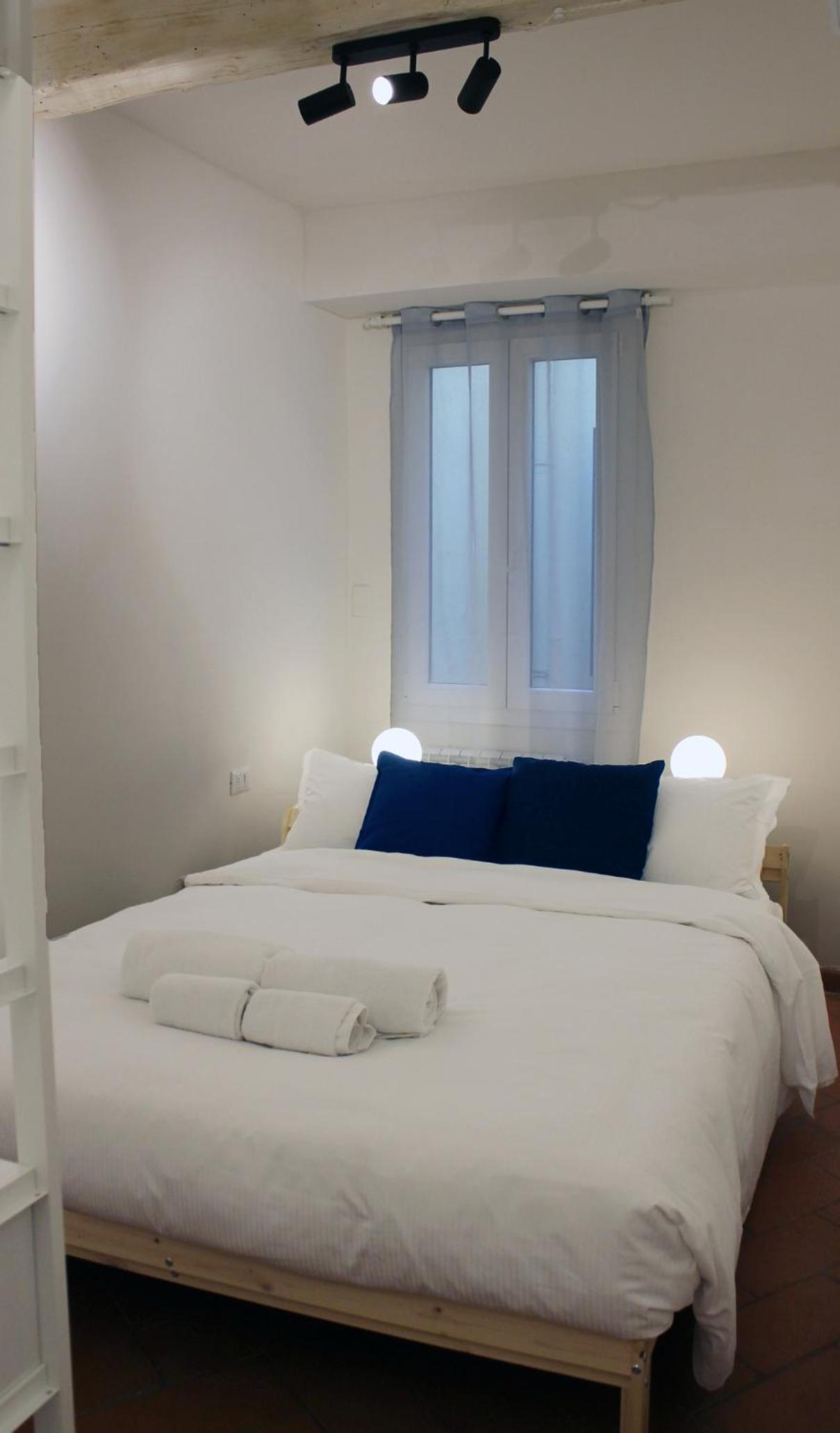 Double Room with Private Bathroom photo 1
