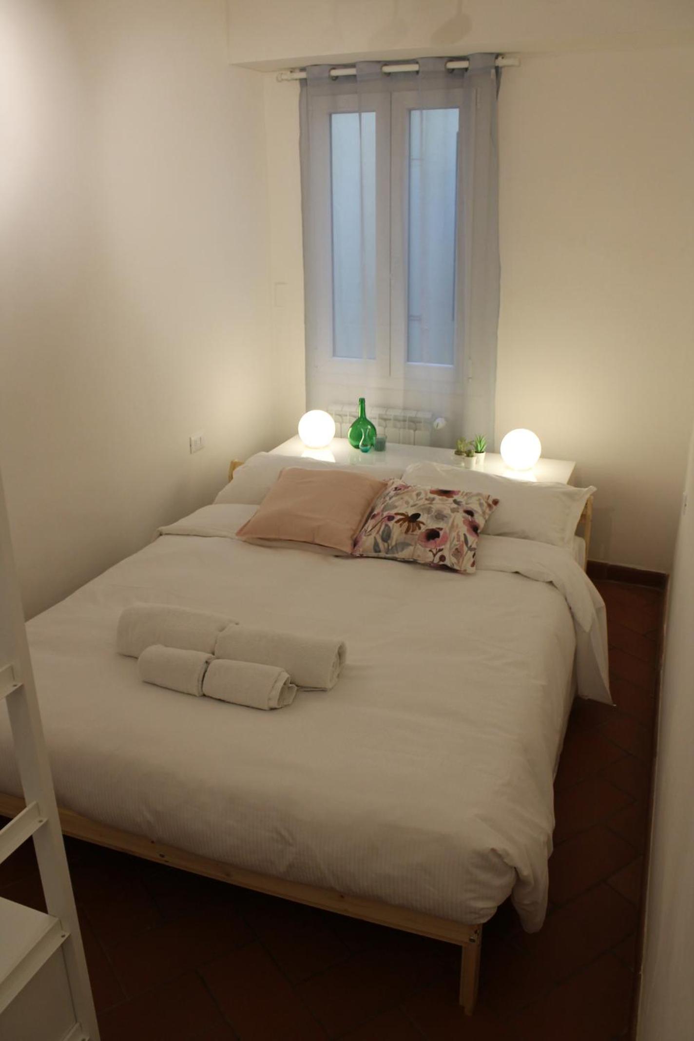 Double Room with Private Bathroom photo 2