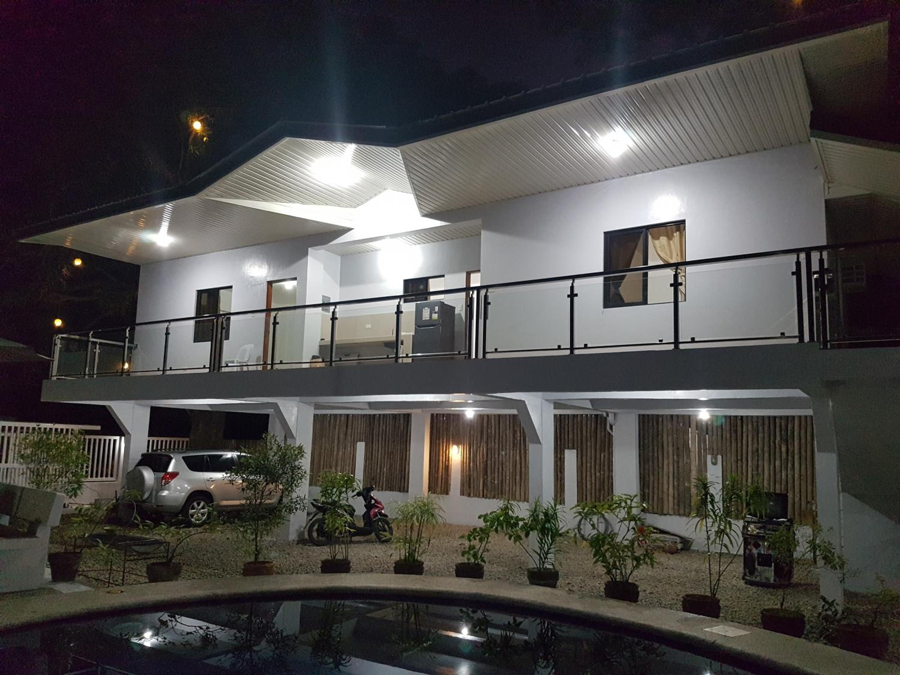 Triple Room with Pool View - Photo 2