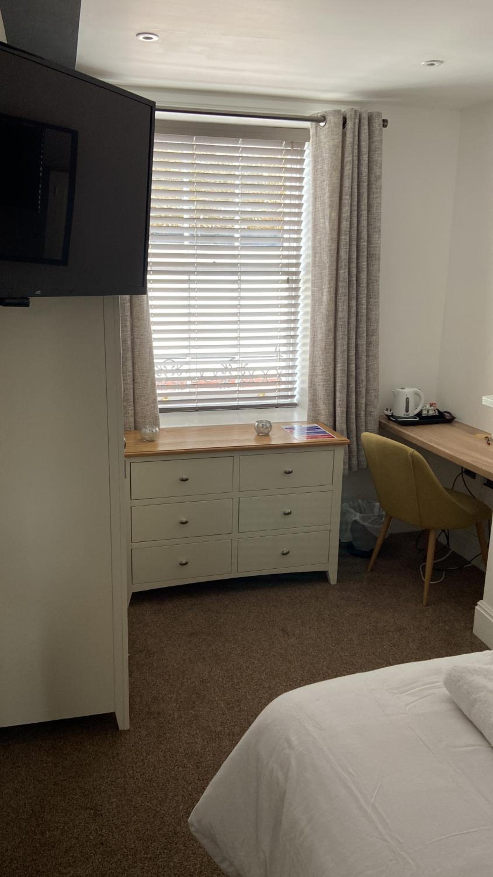 Single Room with Private External Bathroom photo 1
