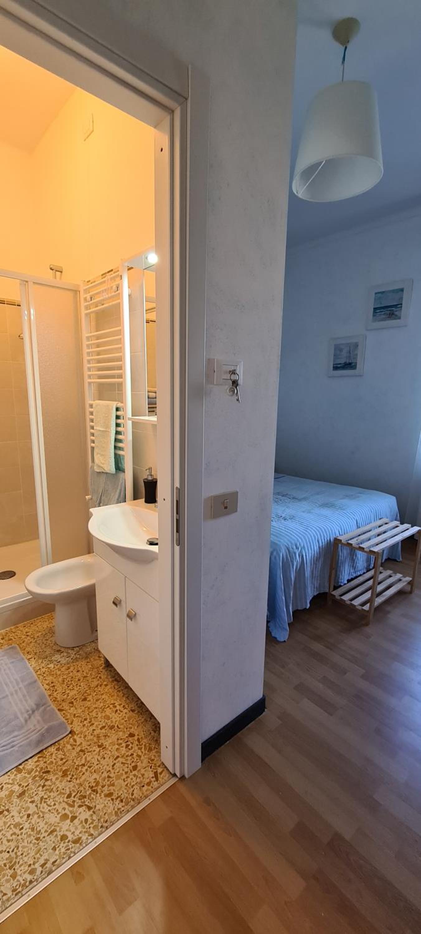 Economy Double Room - Photo 4