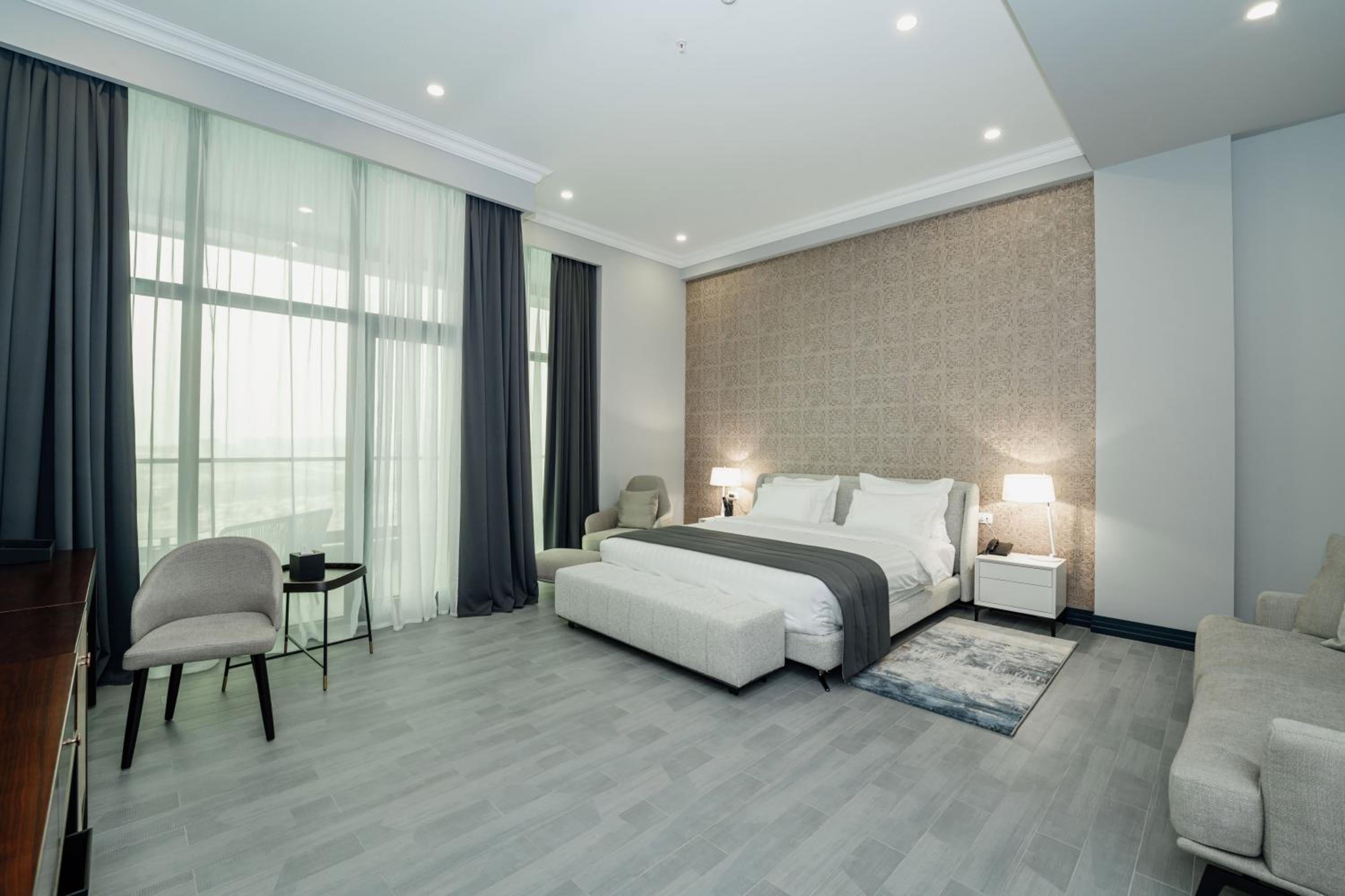 Deluxe Double Room with Balcony photo 1