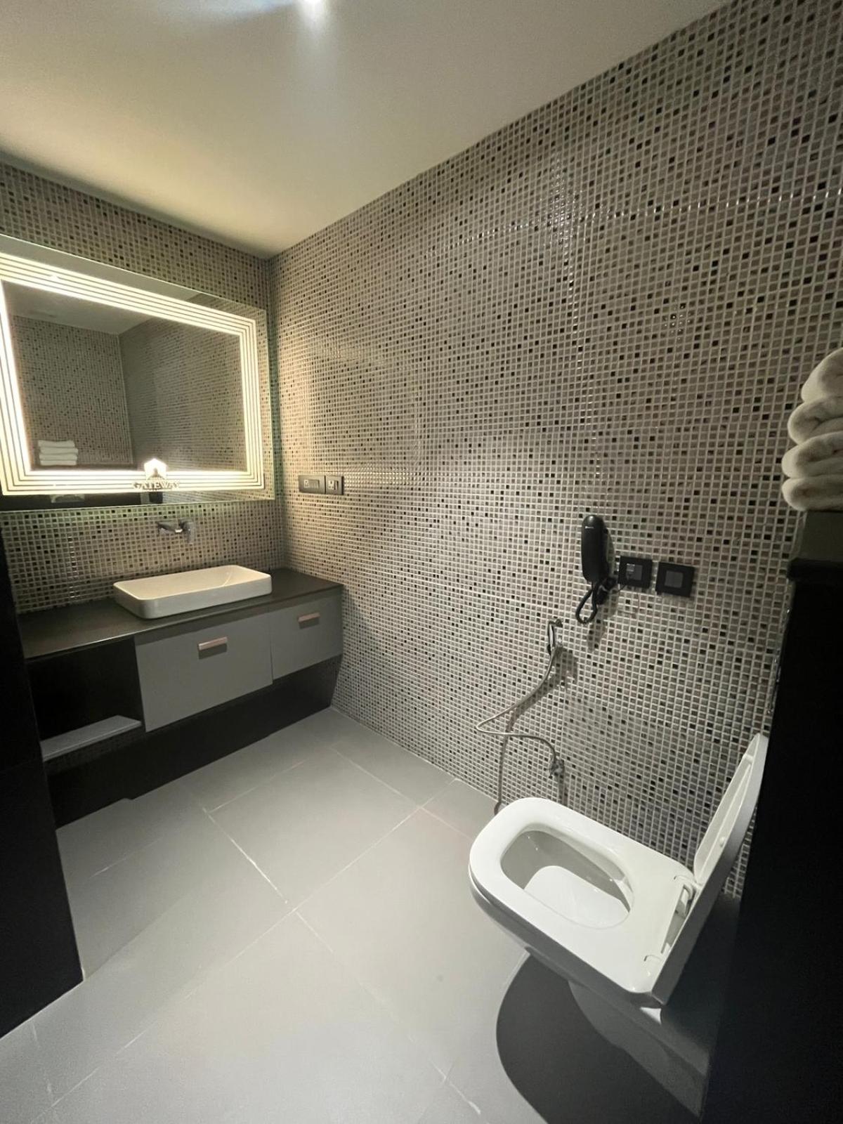 Deluxe Twin Room - Photo 5