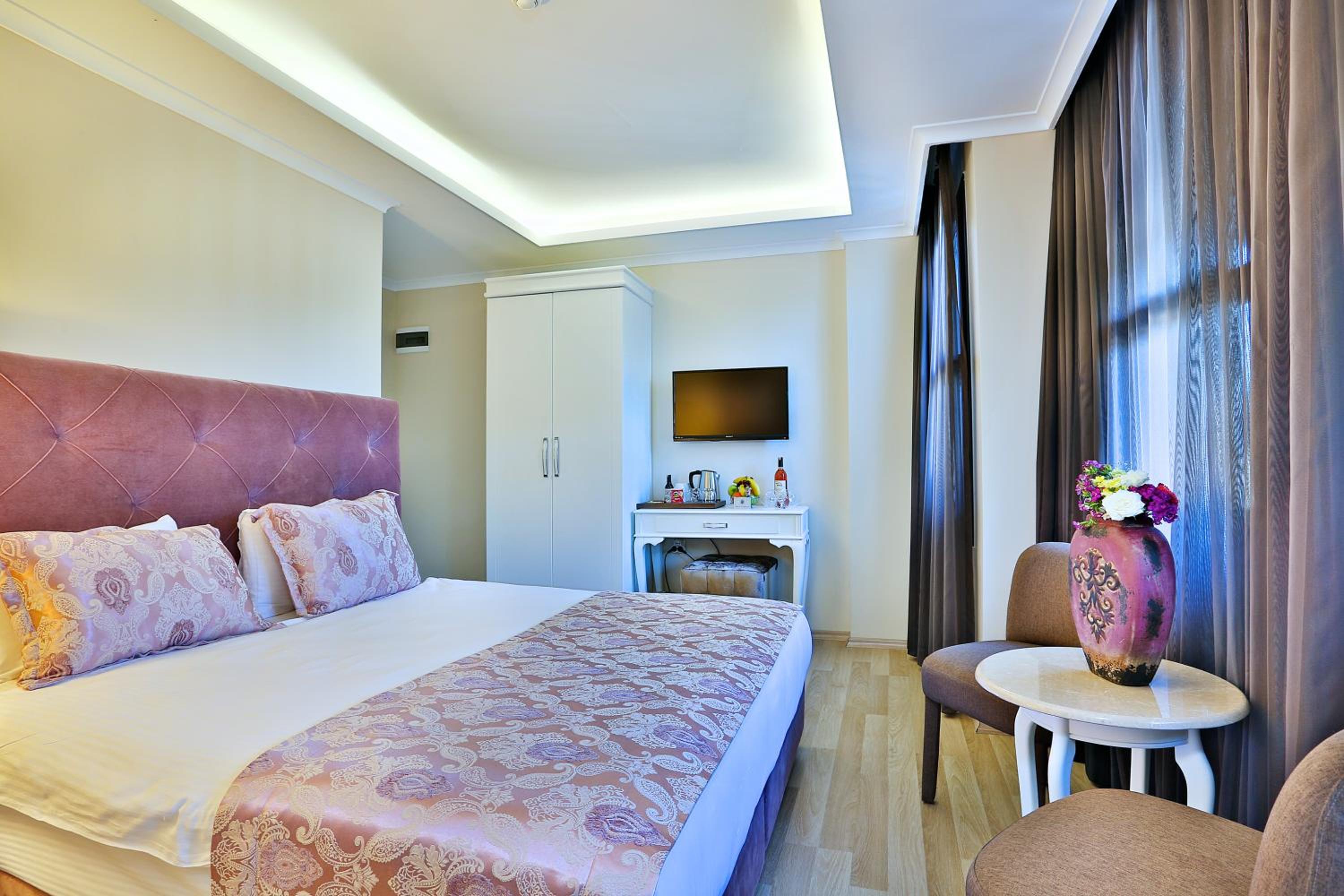 Deluxe Double Room photo 3