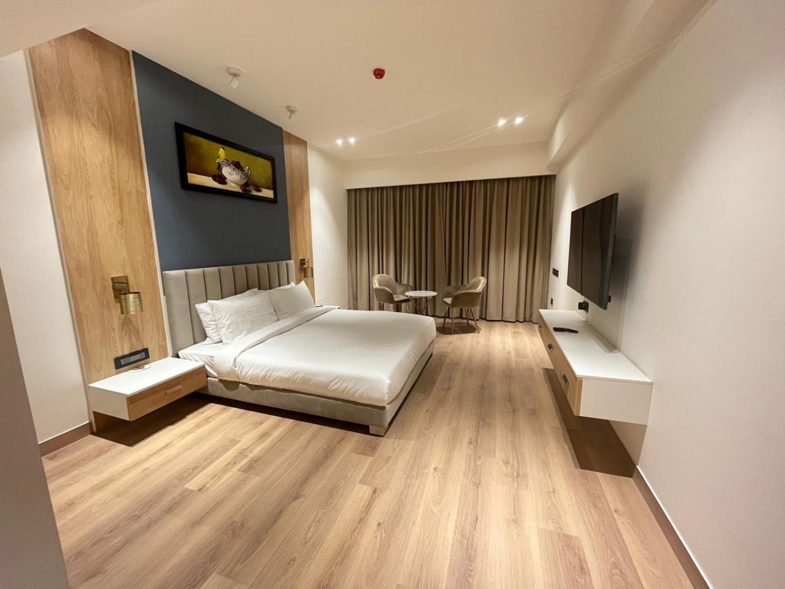 Deluxe Twin Room - Photo 3