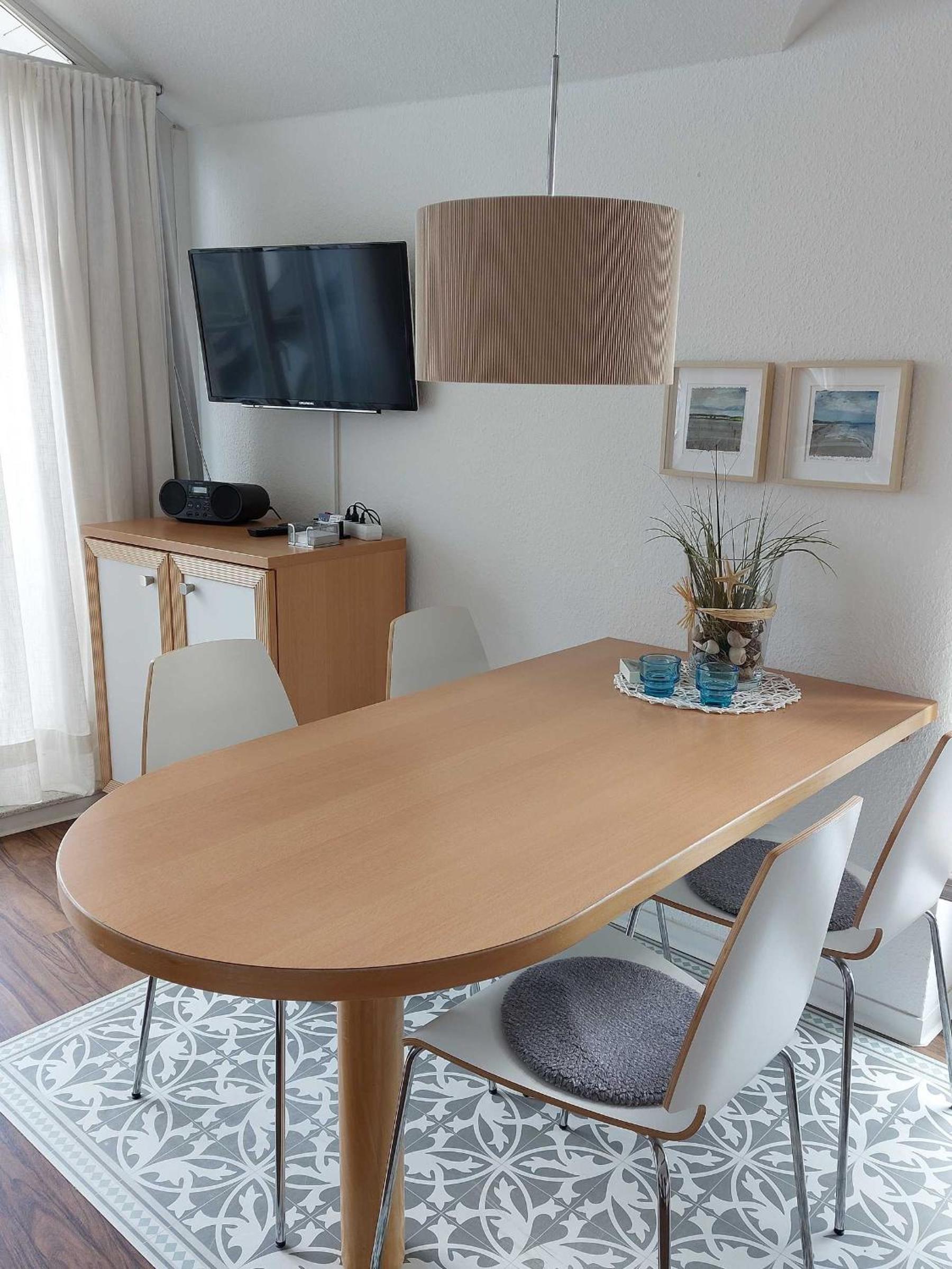 One-Bedroom Apartment photo 3
