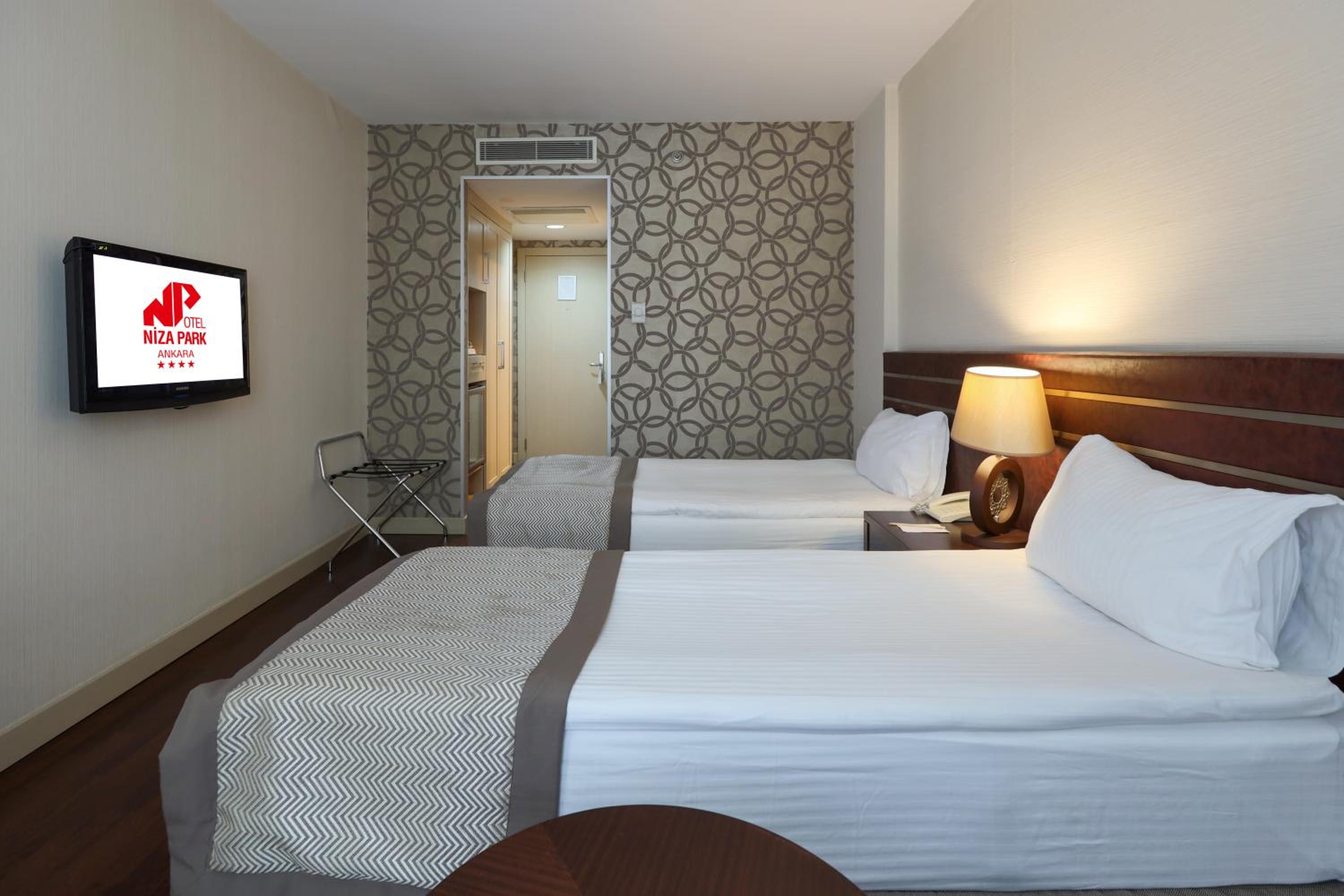 Standard Double Room photo 2